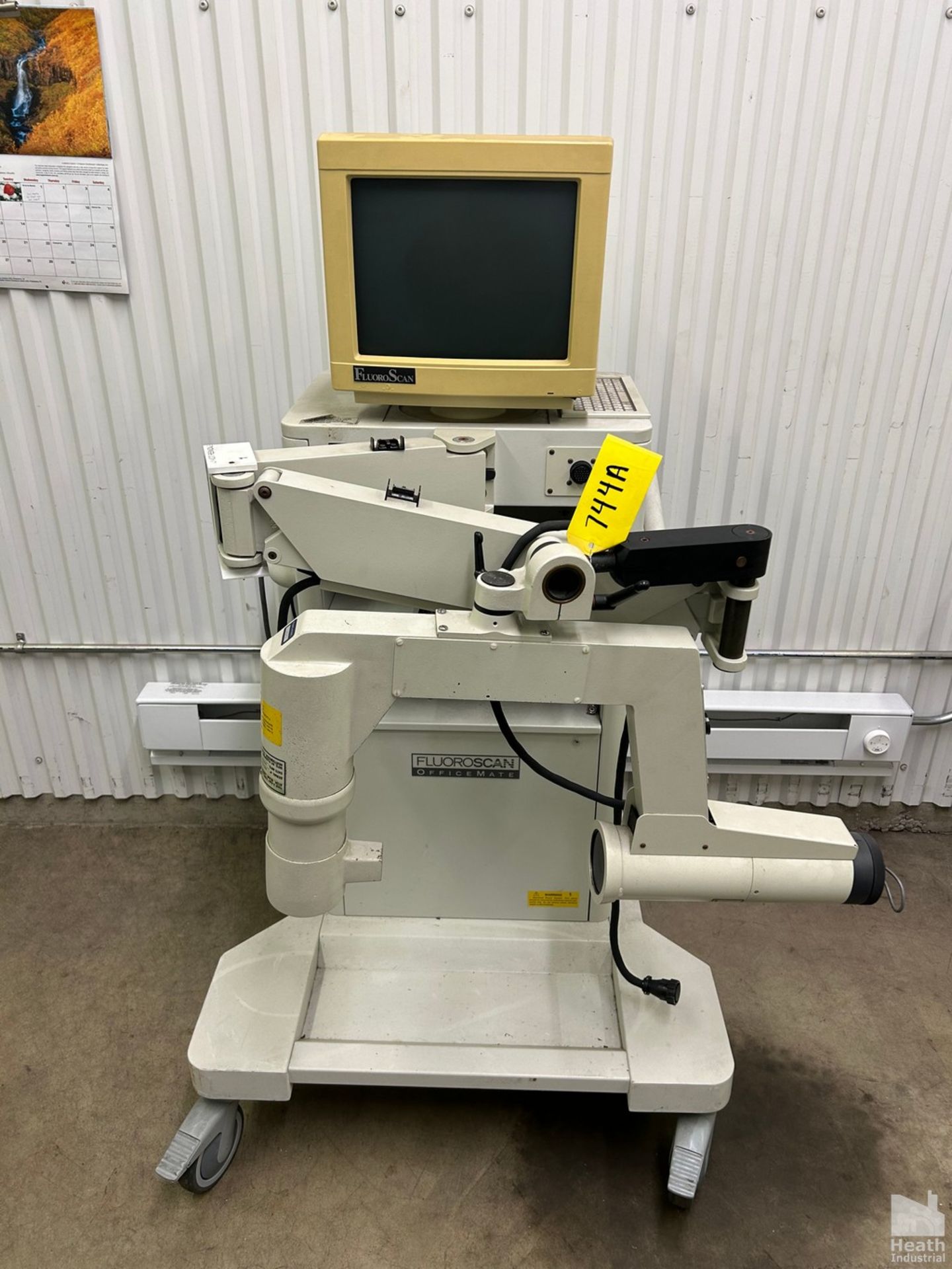 FLUROSCAN MODEL 50600 OFFICE MATE PORTABLE X-RAY UNIT WITH 7-C CONTROL S/N 05-119832