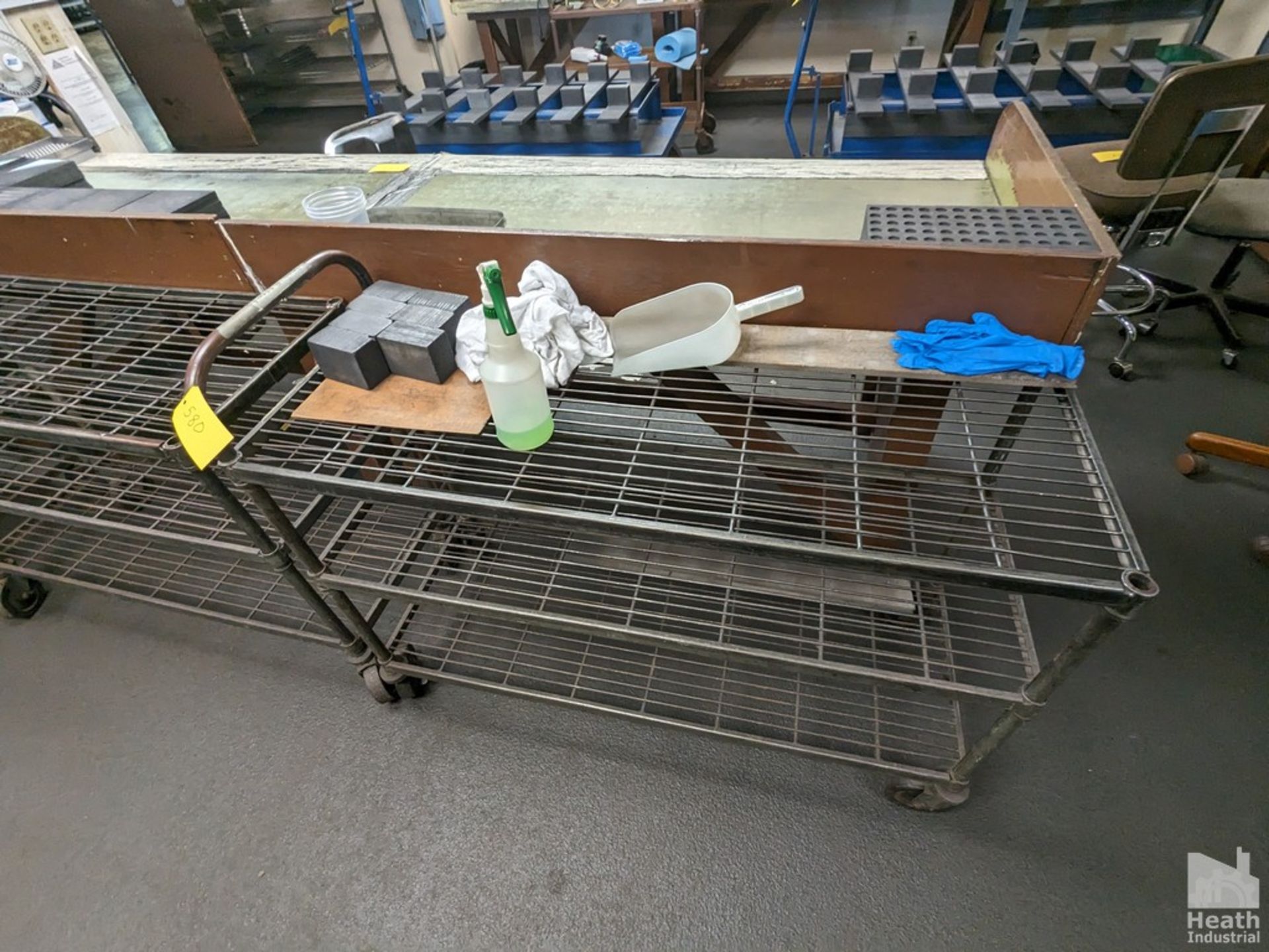 PORTABLE WIRE CART 48" X 18" X 32"