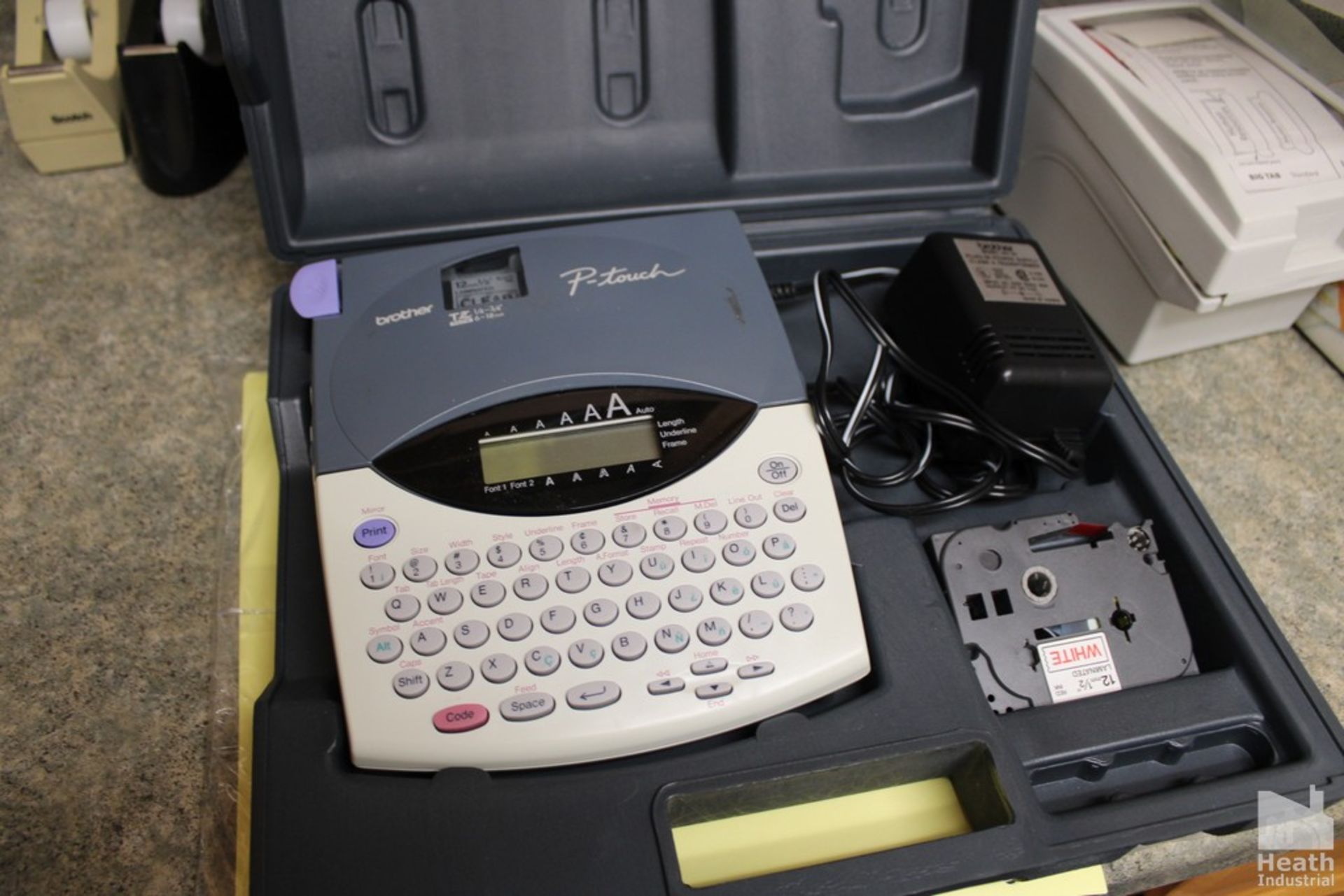 BROTHER P-TOUCH MODEL PT-1800 LABEL PRINTER WITH CASE