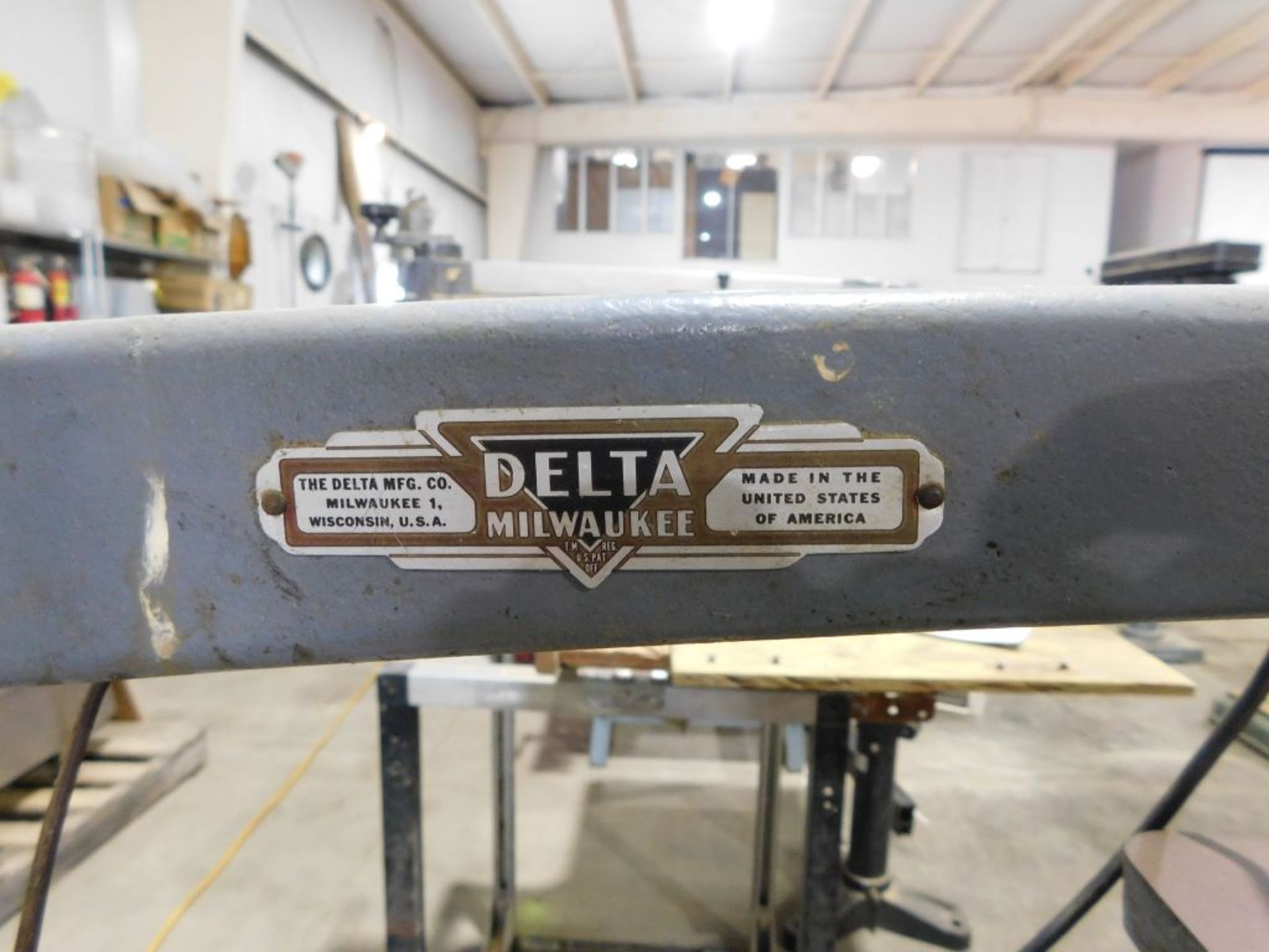 Delta jigsaw, 1/3 hp, 1 phase, 24" throat, tilt 14" x 14" table. - Image 3 of 3