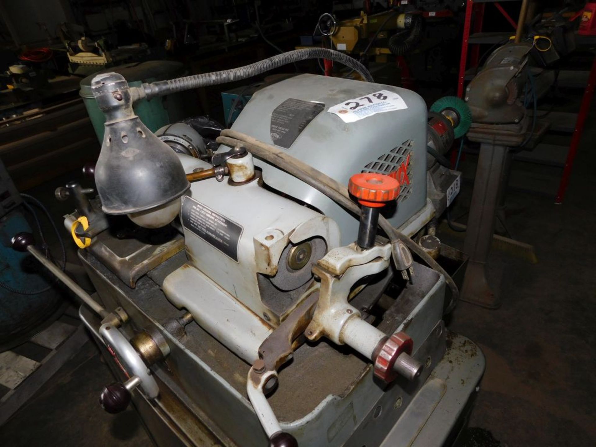 Sioux valve face grinding machine, model 645L, sn 62317, 115 volt. - Image 5 of 6