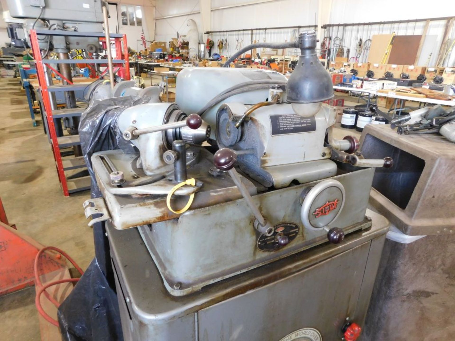 Sioux valve face grinding machine, model 645L, sn 62317, 115 volt. - Image 4 of 6