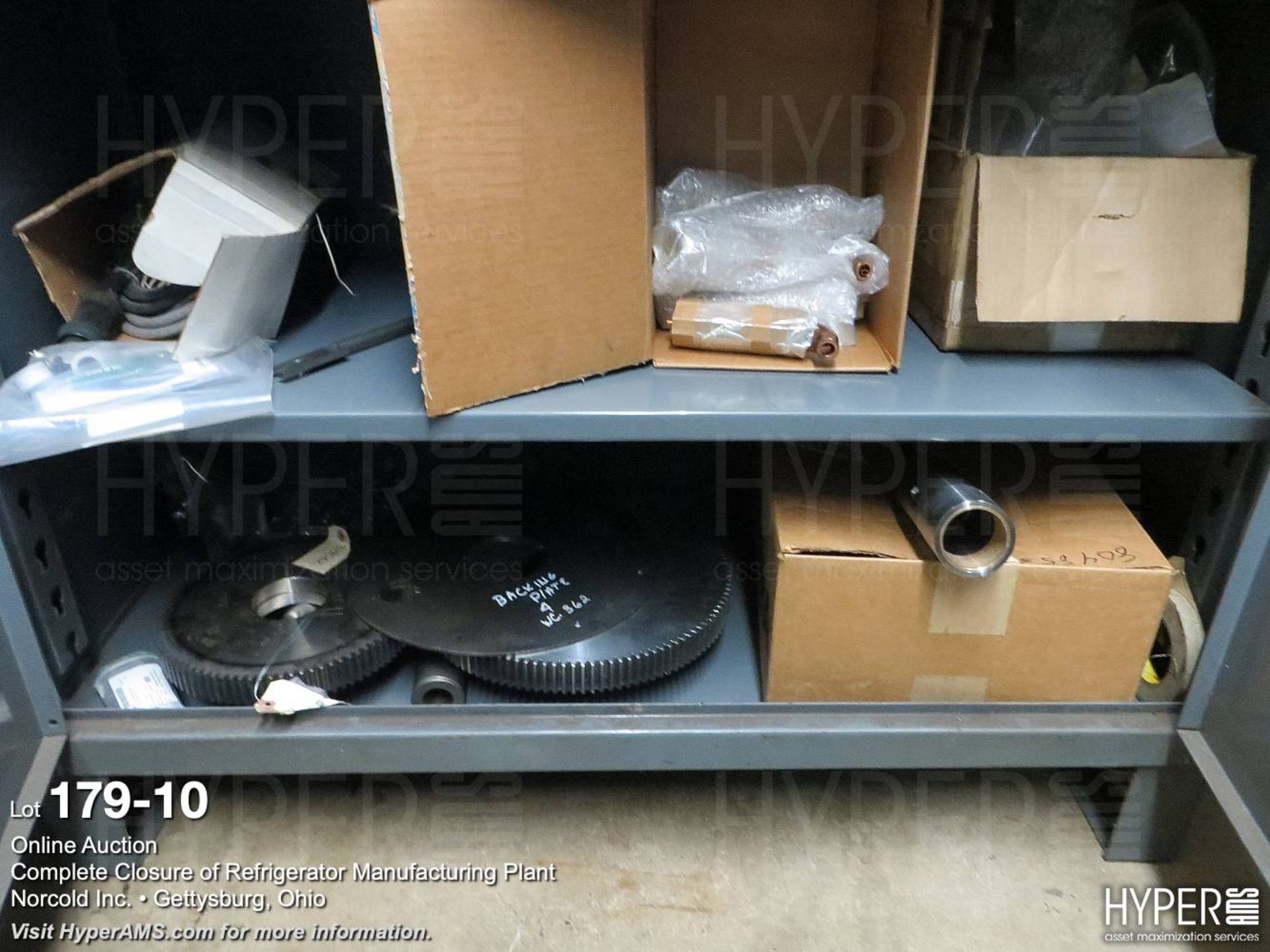 (lot) various MRO parts and supplies in room - Image 11 of 18