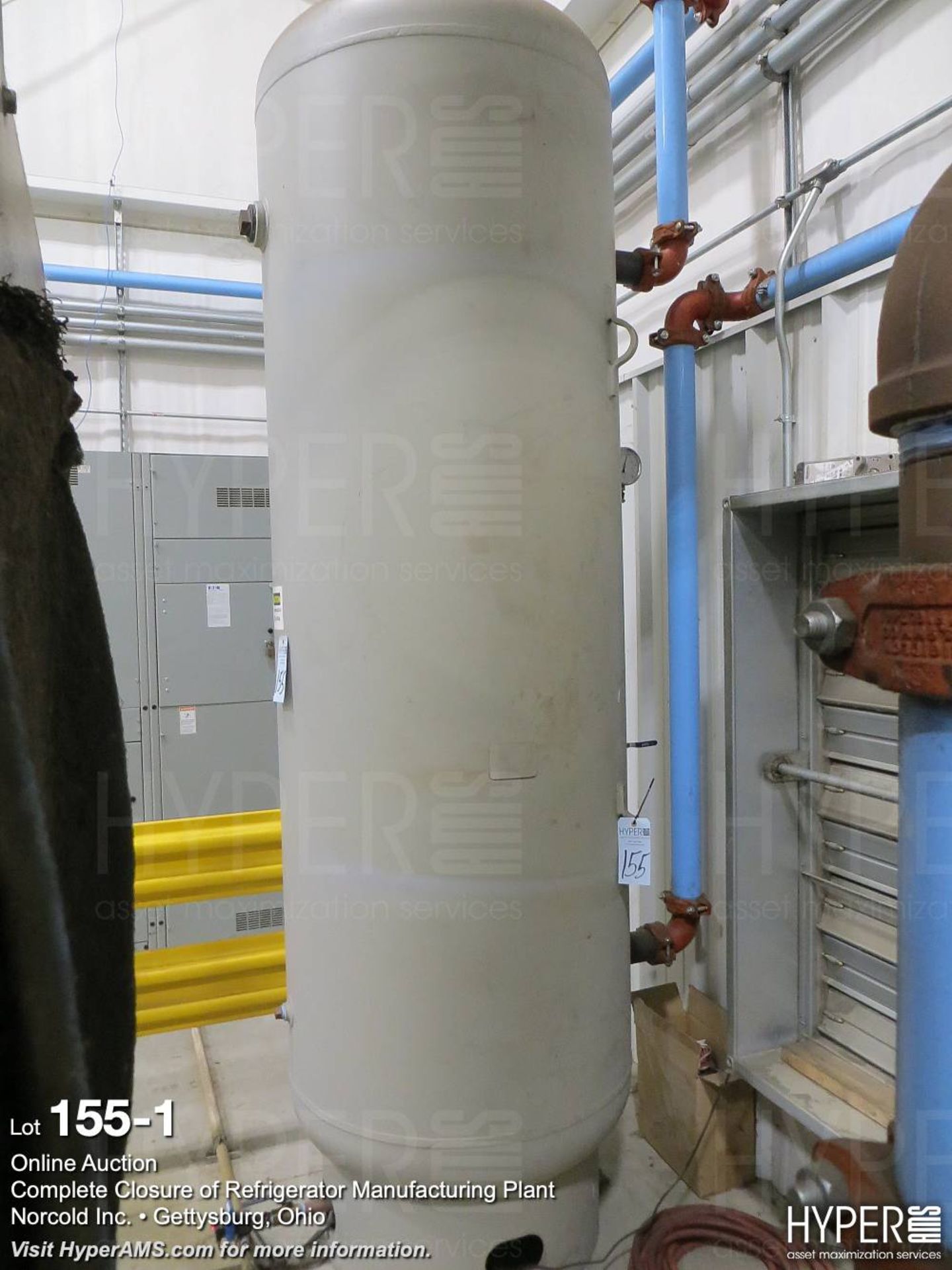 Air receiver tank approx. 36" diam. X 105" - Image 2 of 3