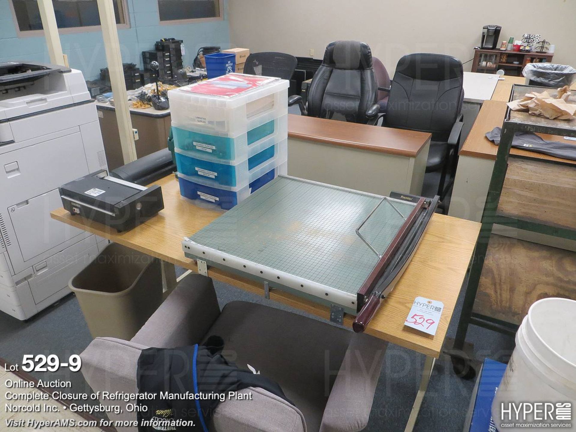 Common office area furniture, large lot - Image 10 of 12