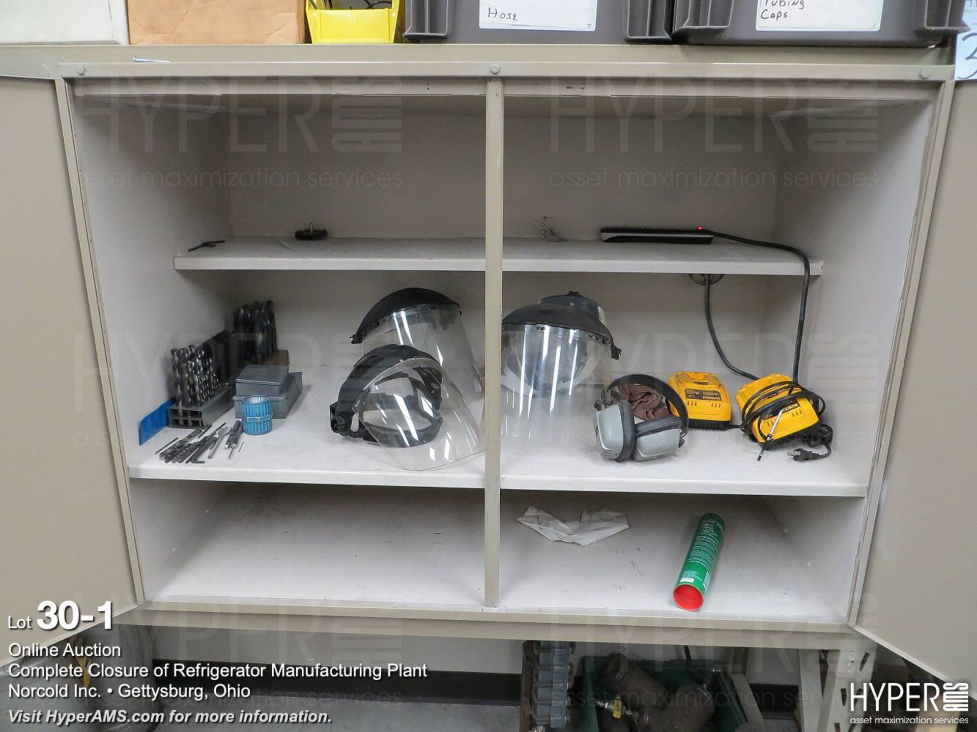 Metal shelving - Image 2 of 3