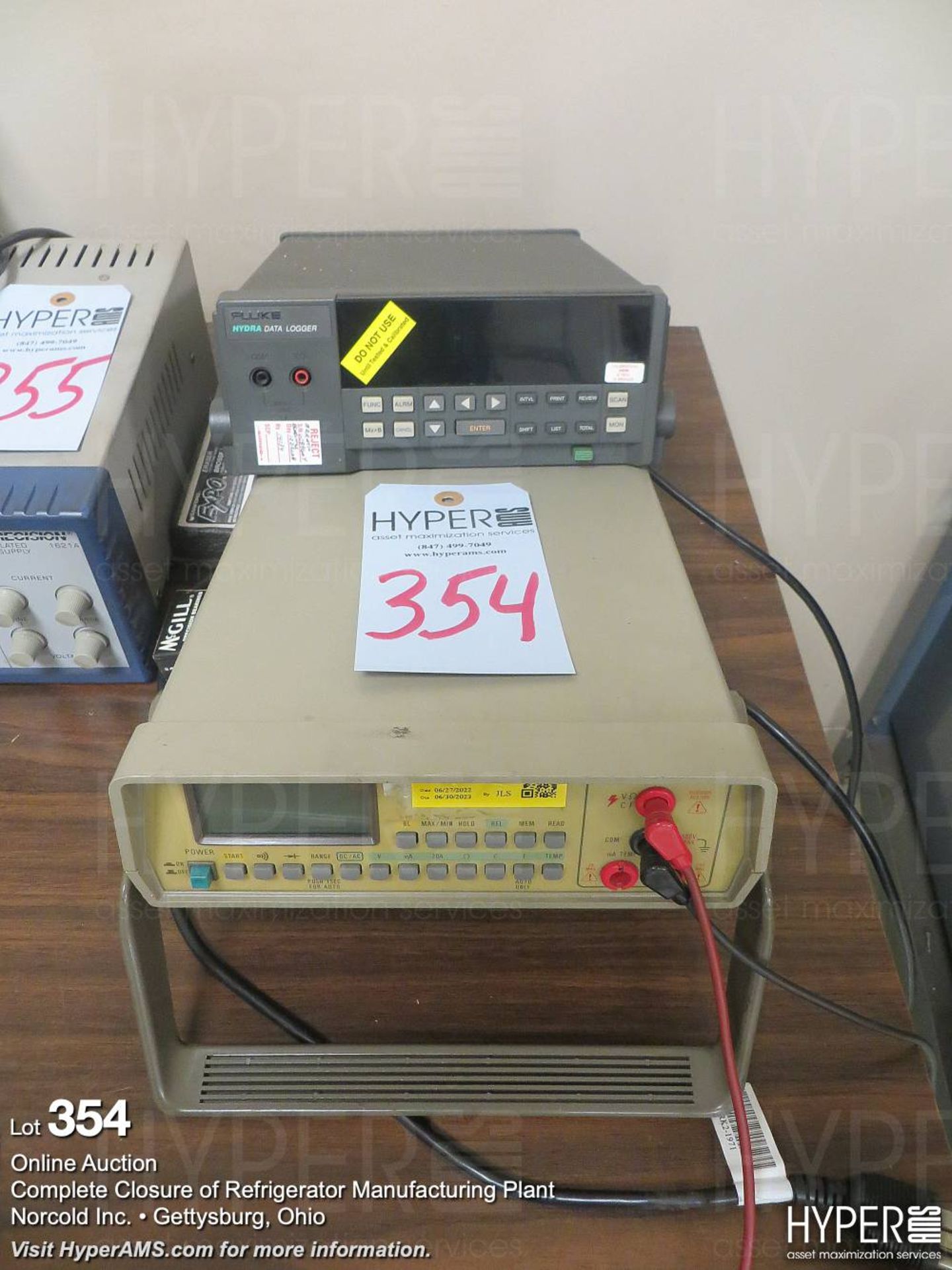 Fluke datalogger and GW digital multimeter