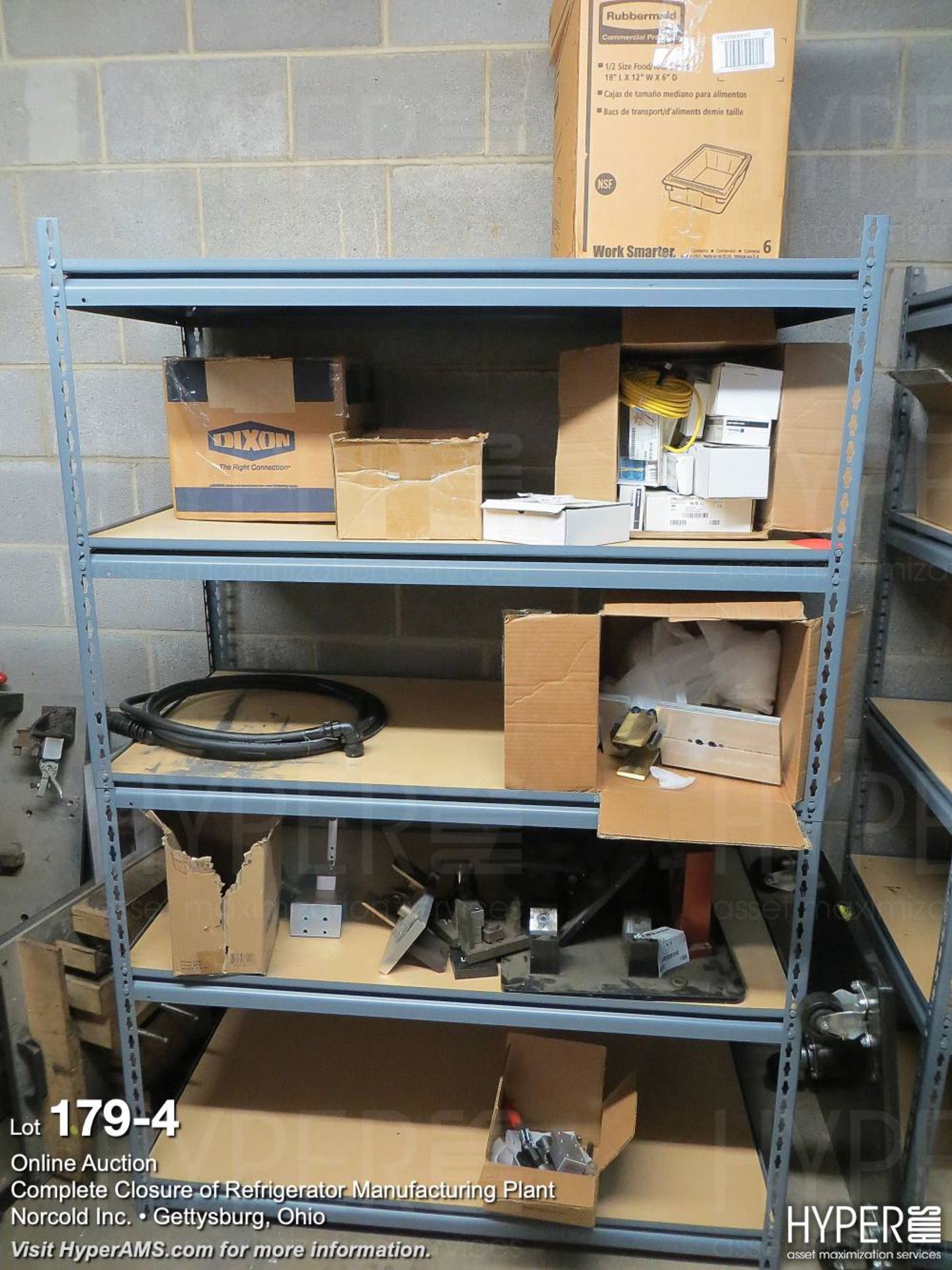 (lot) various MRO parts and supplies in room - Image 5 of 18