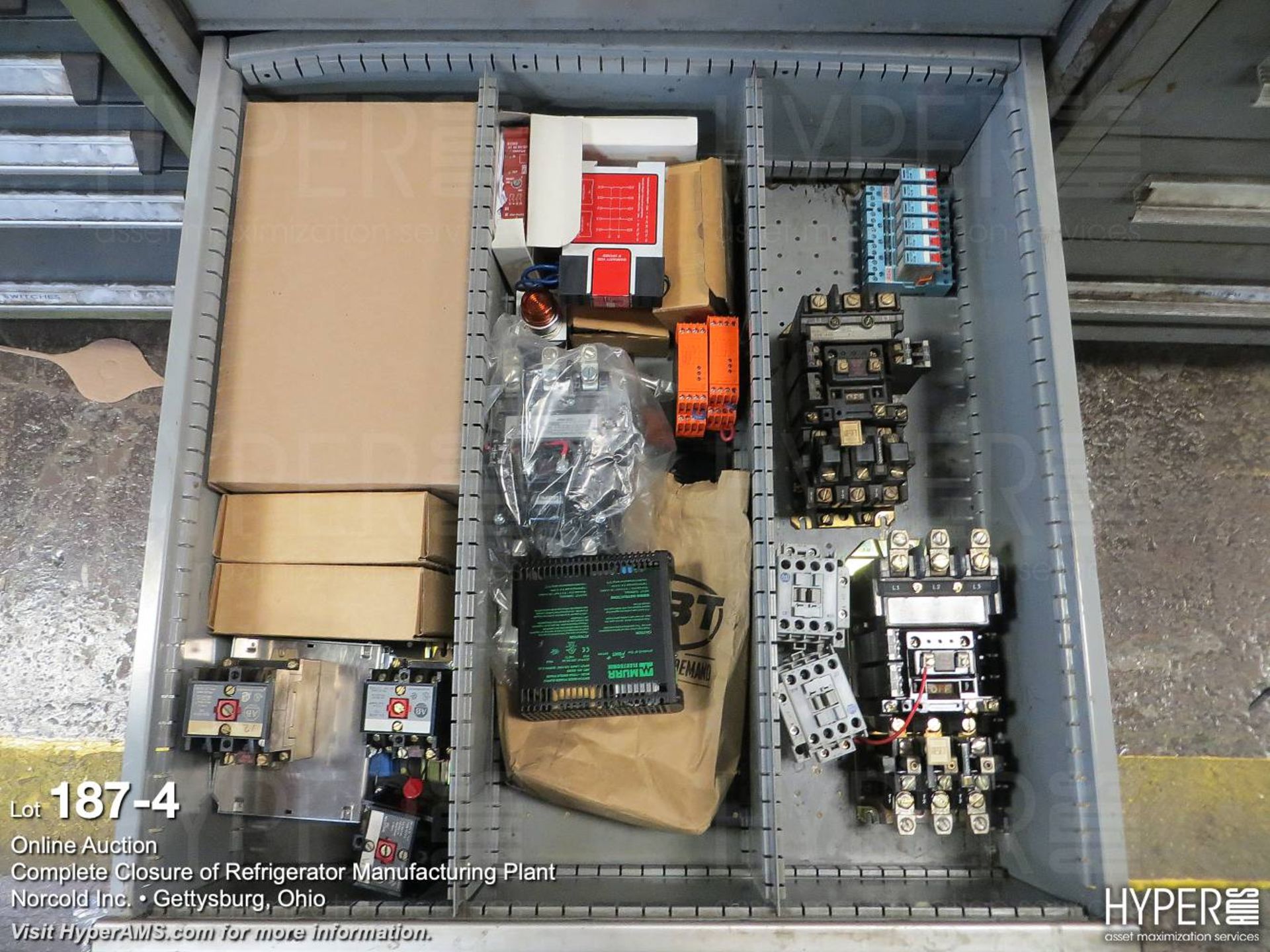 Lista 5-drawer cabinet and contents - Image 5 of 6