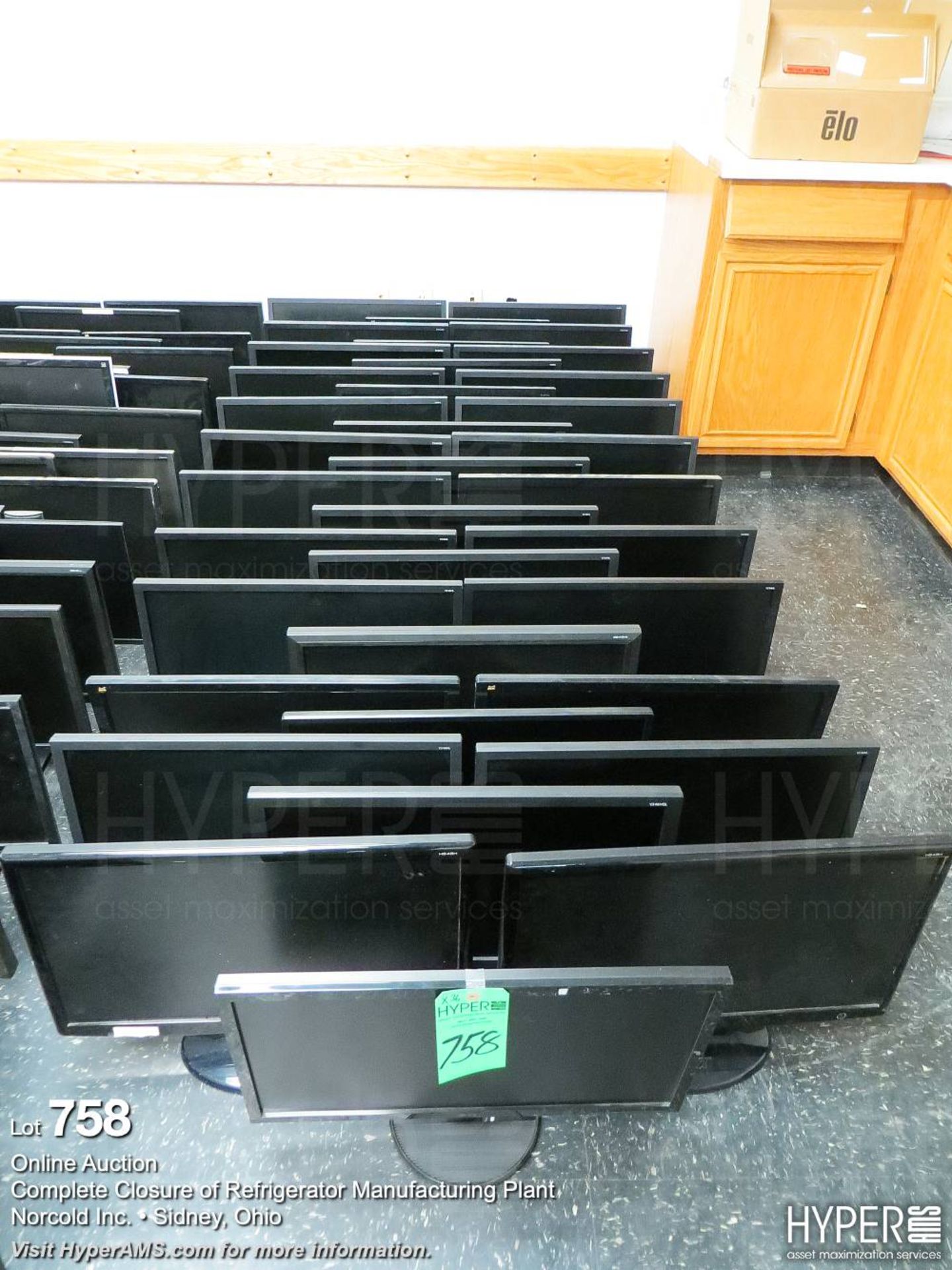 (36) Flat screen monitors