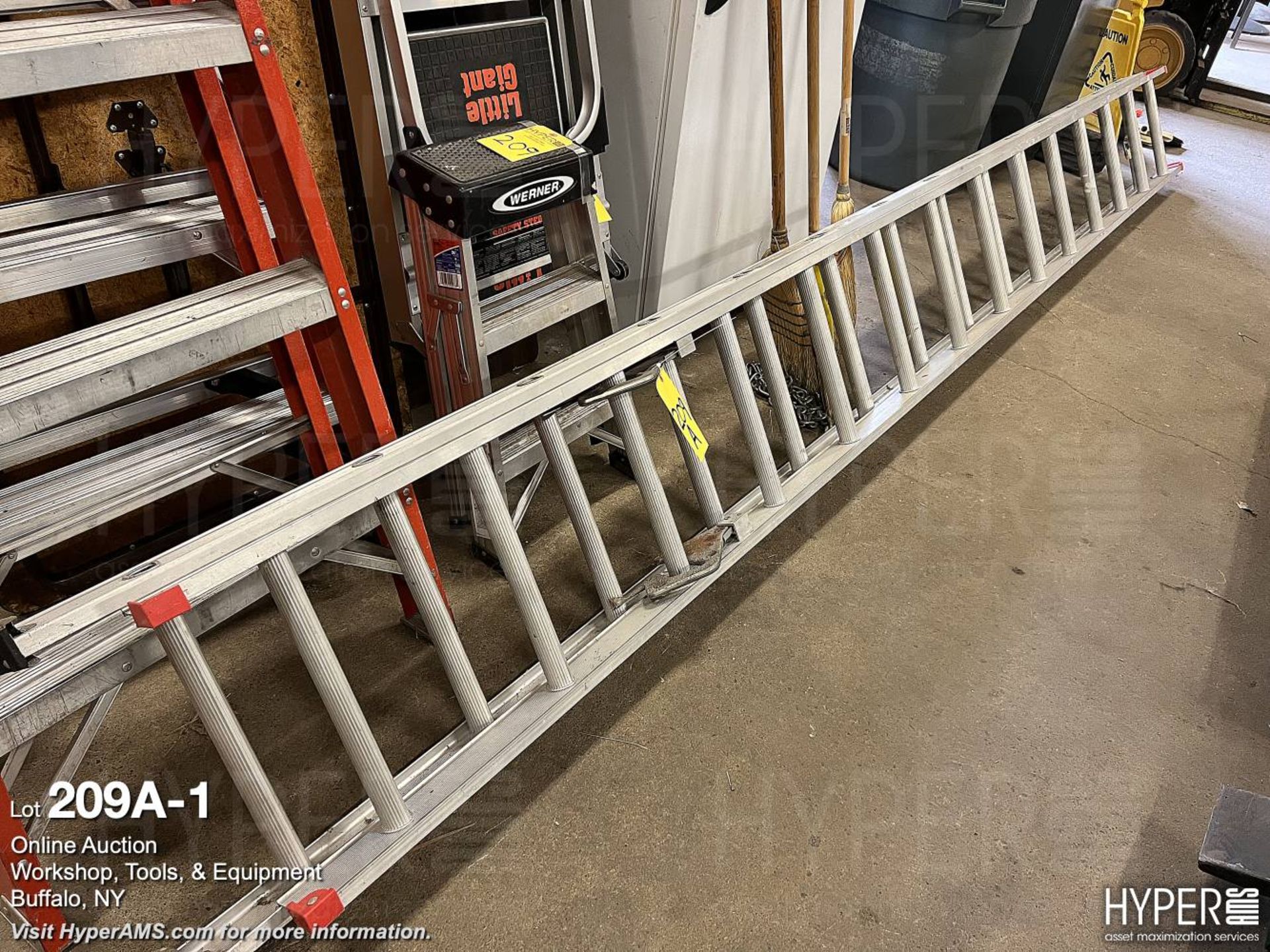 28' Aluminum extention ladder