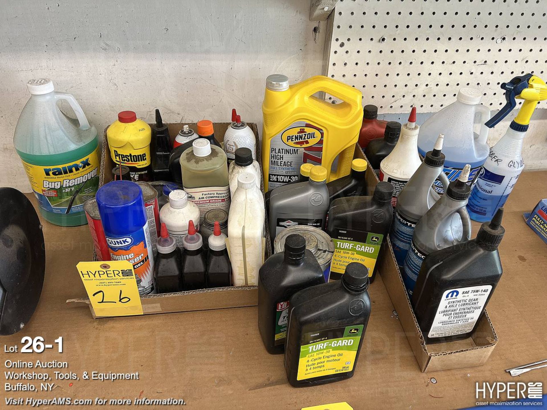 Lot of misc. motor/engine oils/gear lube