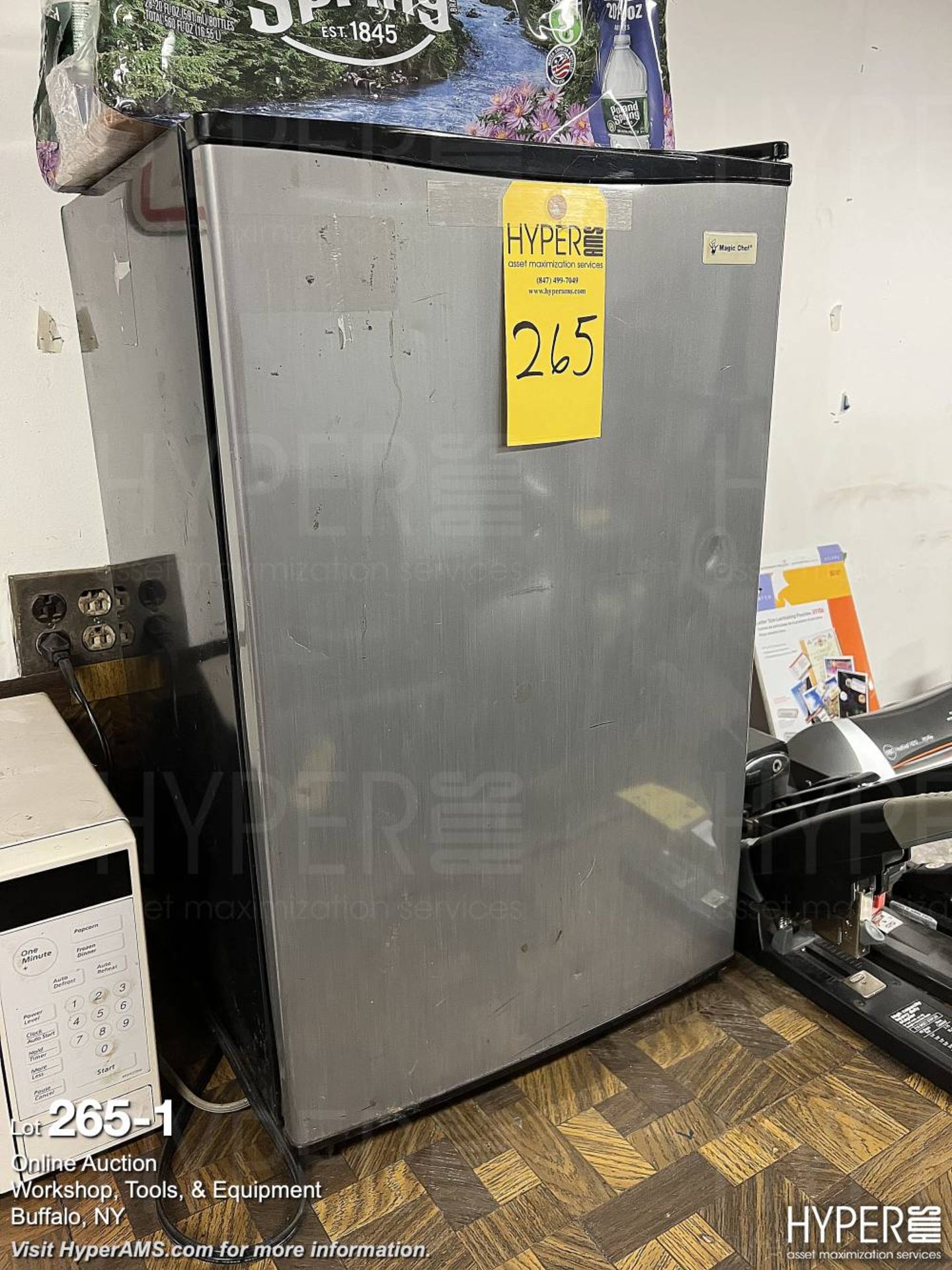 Magic chef dorm refrigerator with freezer