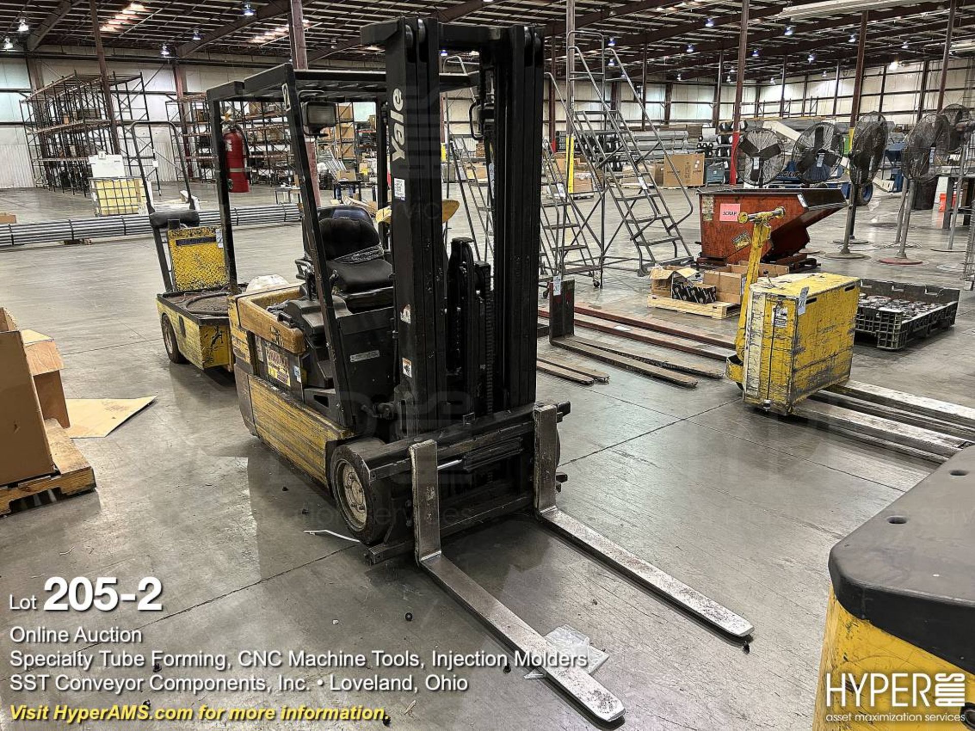 Yale 3400 lb. cap. Forklift - Image 2 of 10