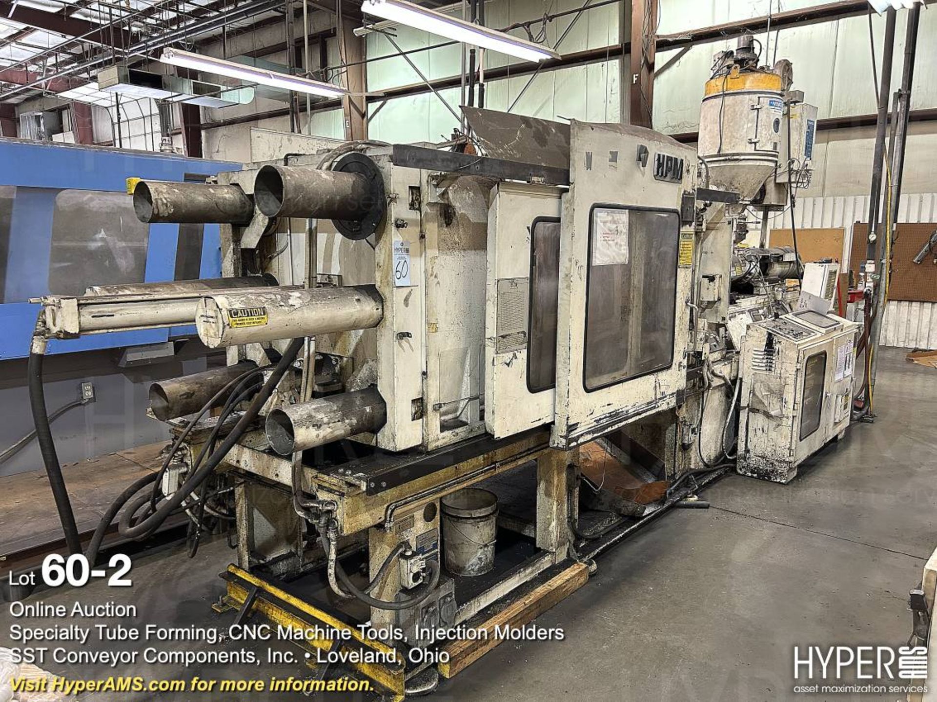 HPM 400 plastic injection mold machine - Image 2 of 19