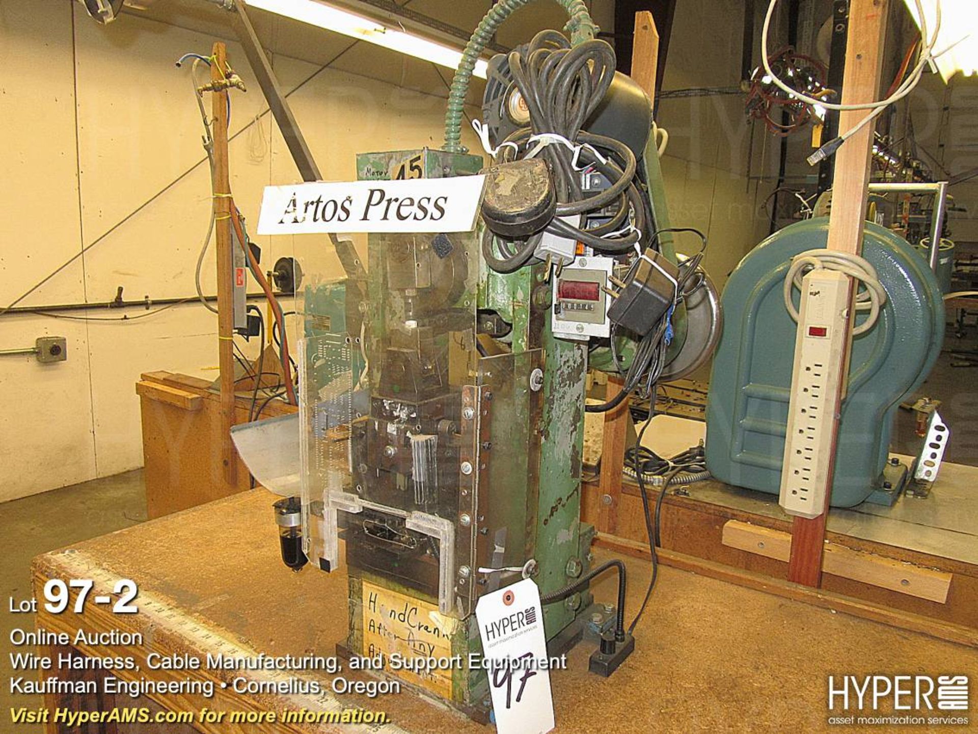 Artos model AE-675 benchtop terminating crimping press - Image 2 of 4