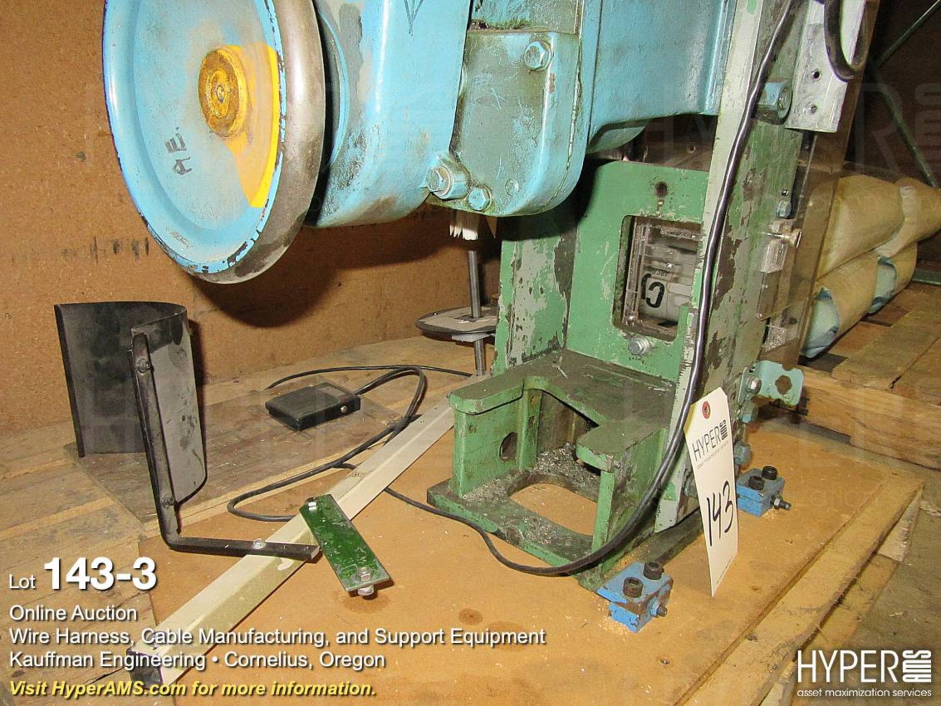 Artos benchtop terminating crimping press - Image 3 of 5