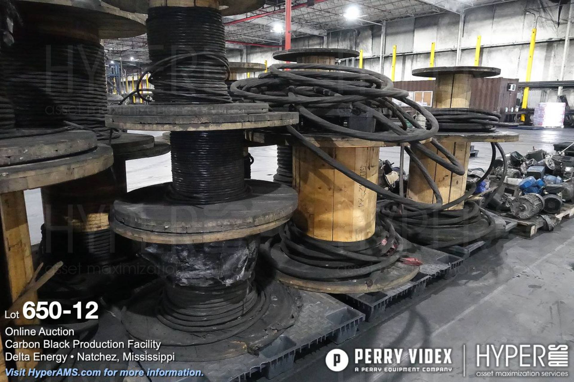 Large lot of Misc. Motors and wire spools as photographed - Image 12 of 12