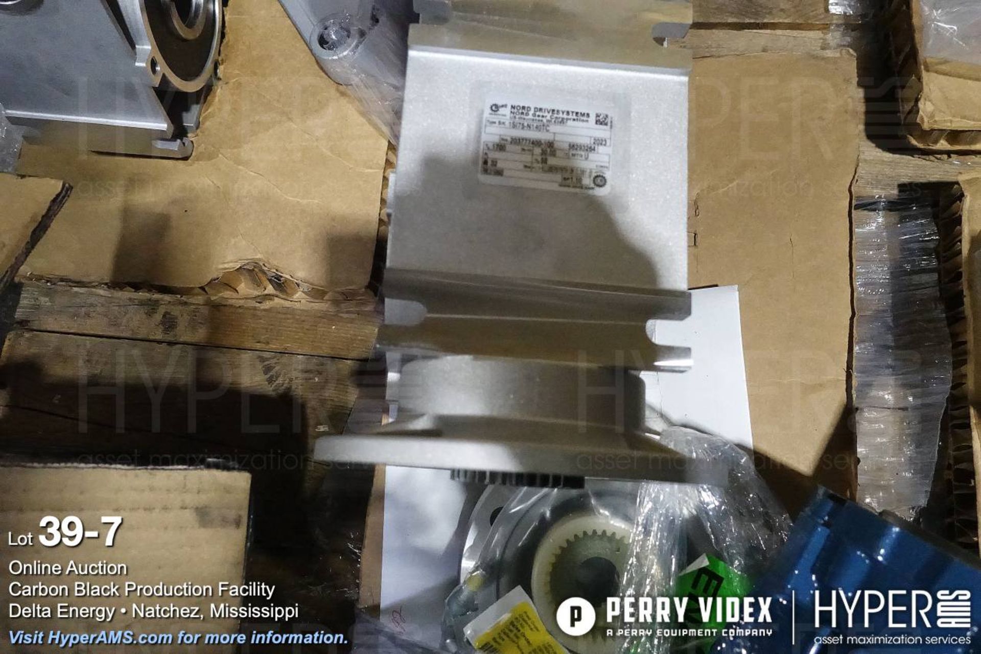 (Lot) Pallet of motors and drives - NEW - Image 7 of 14