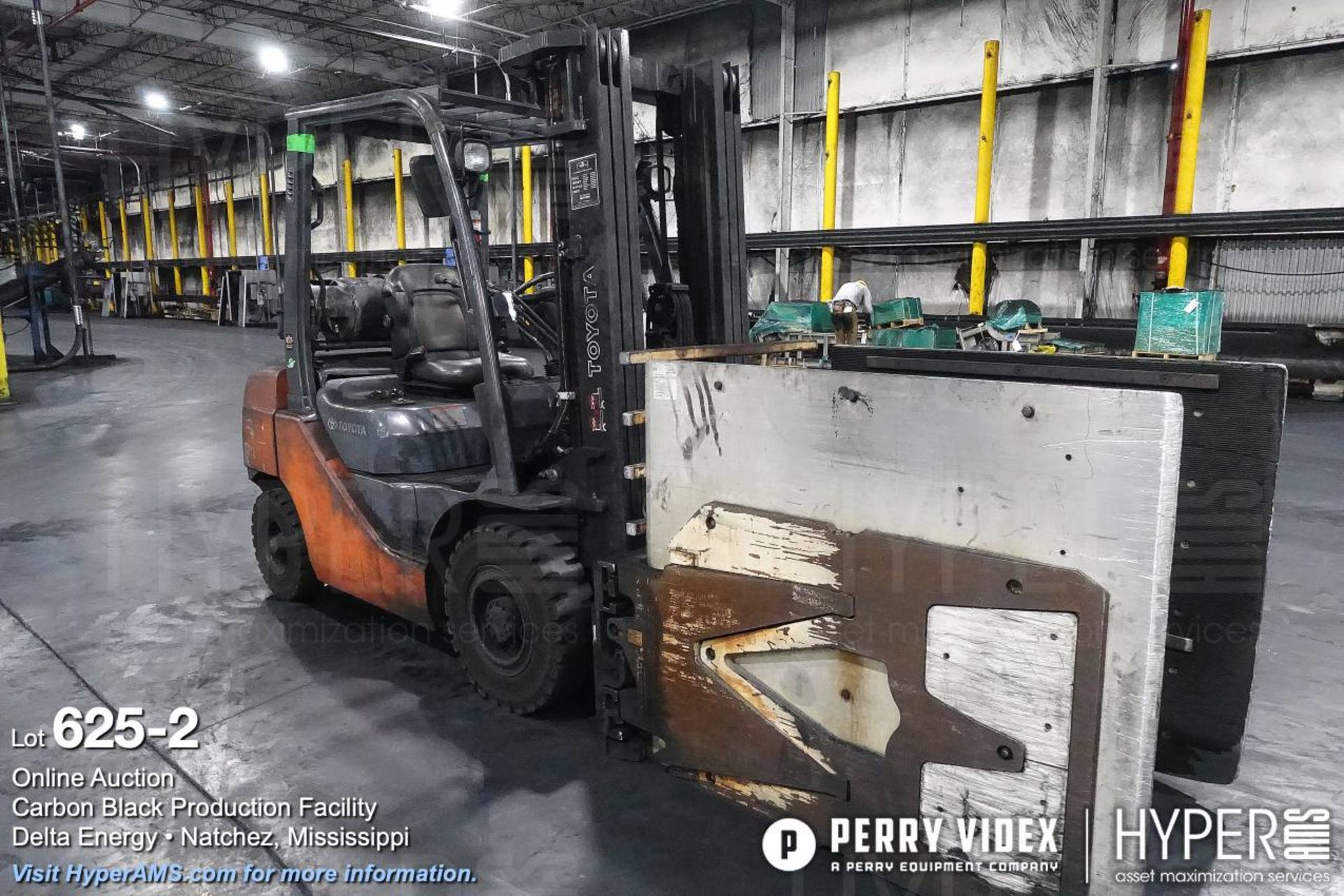 Toyota 4000# LP forklift 8FGU20 - Image 2 of 8