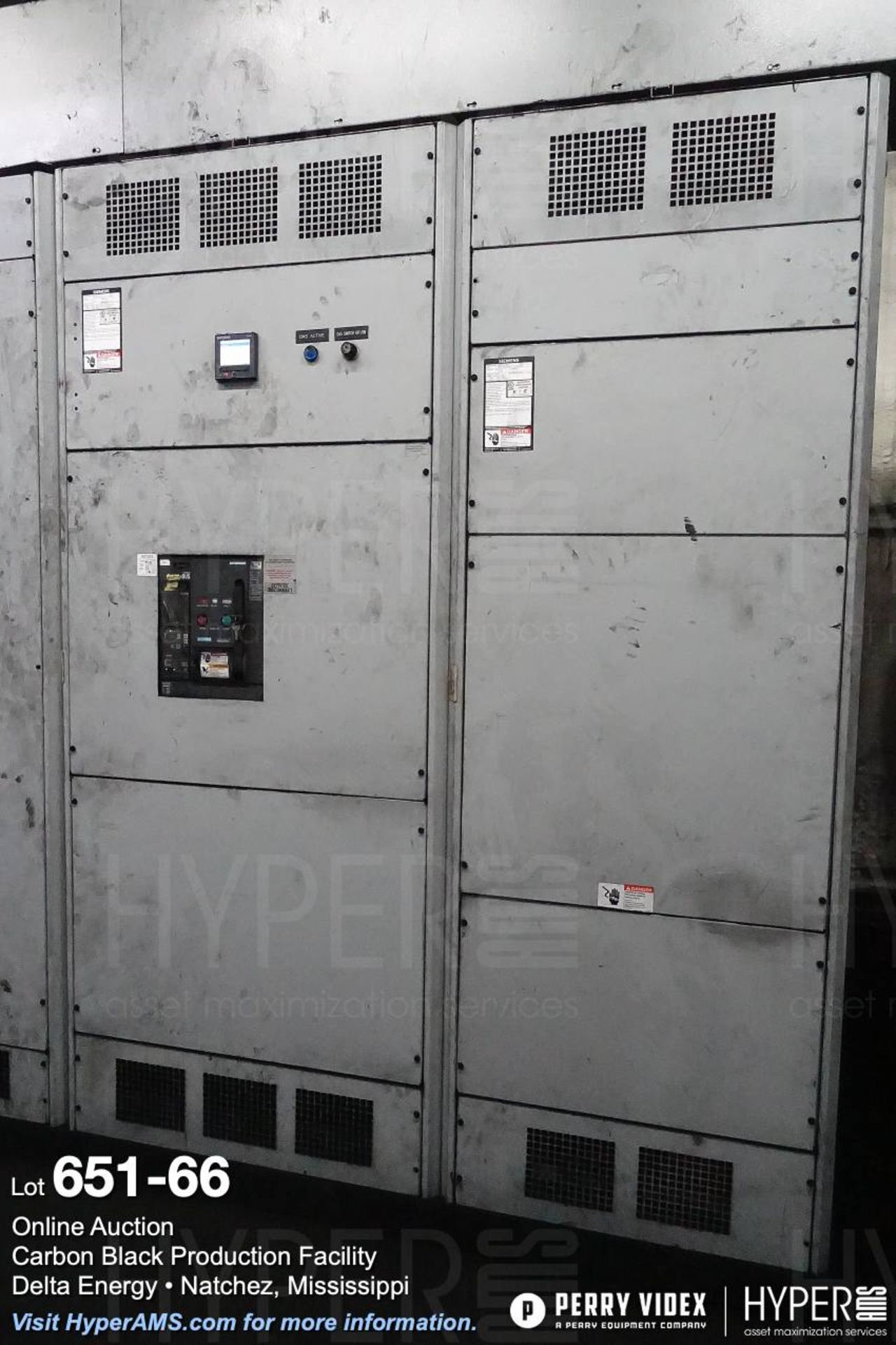 Large lot of MCC centers, electrical controls, breakers and building power components - Image 66 of 75