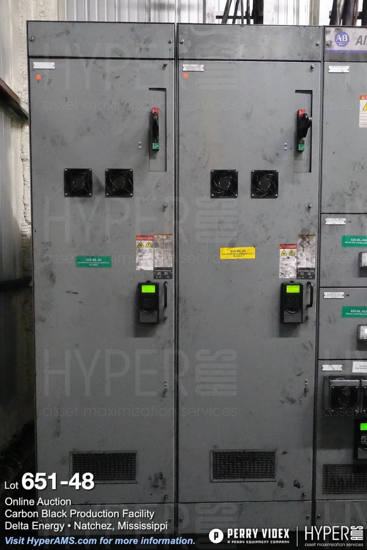 Large lot of MCC centers, electrical controls, breakers and building power components - Image 48 of 75