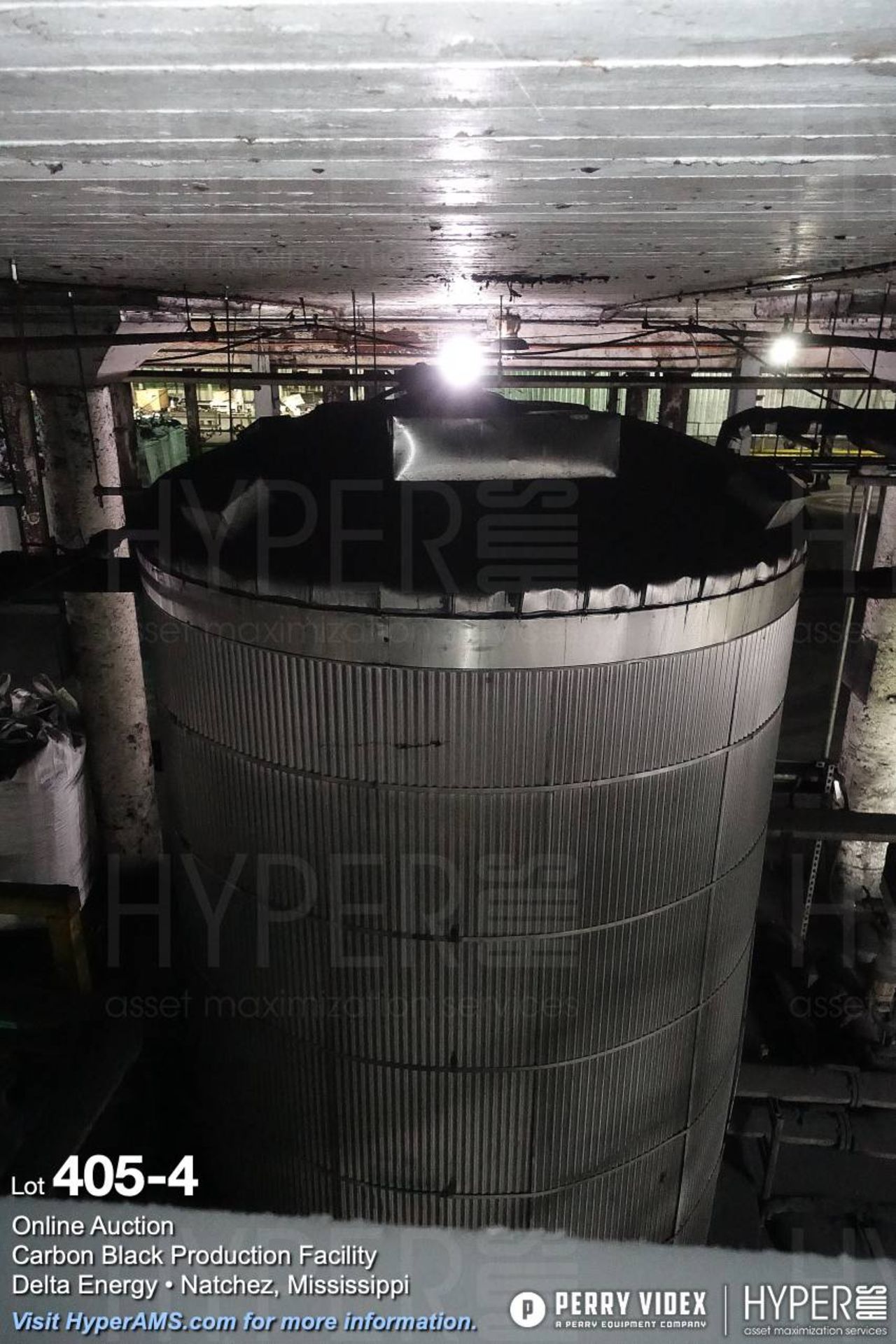 Polyethylene insulated 6000 gallon storage tank - Image 4 of 4