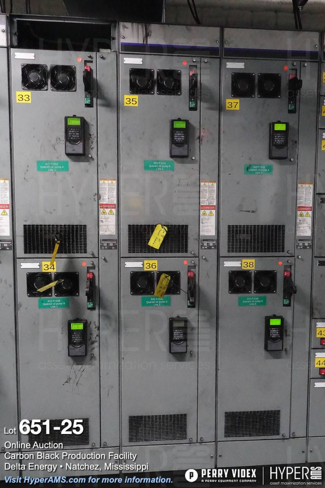 Large lot of MCC centers, electrical controls, breakers and building power components - Image 25 of 75