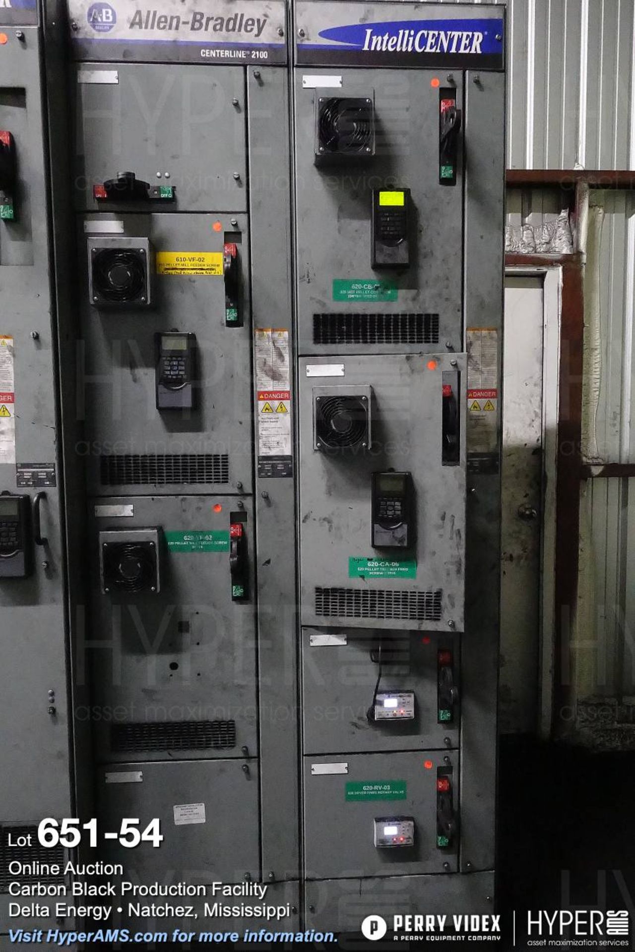 Large lot of MCC centers, electrical controls, breakers and building power components - Image 54 of 75