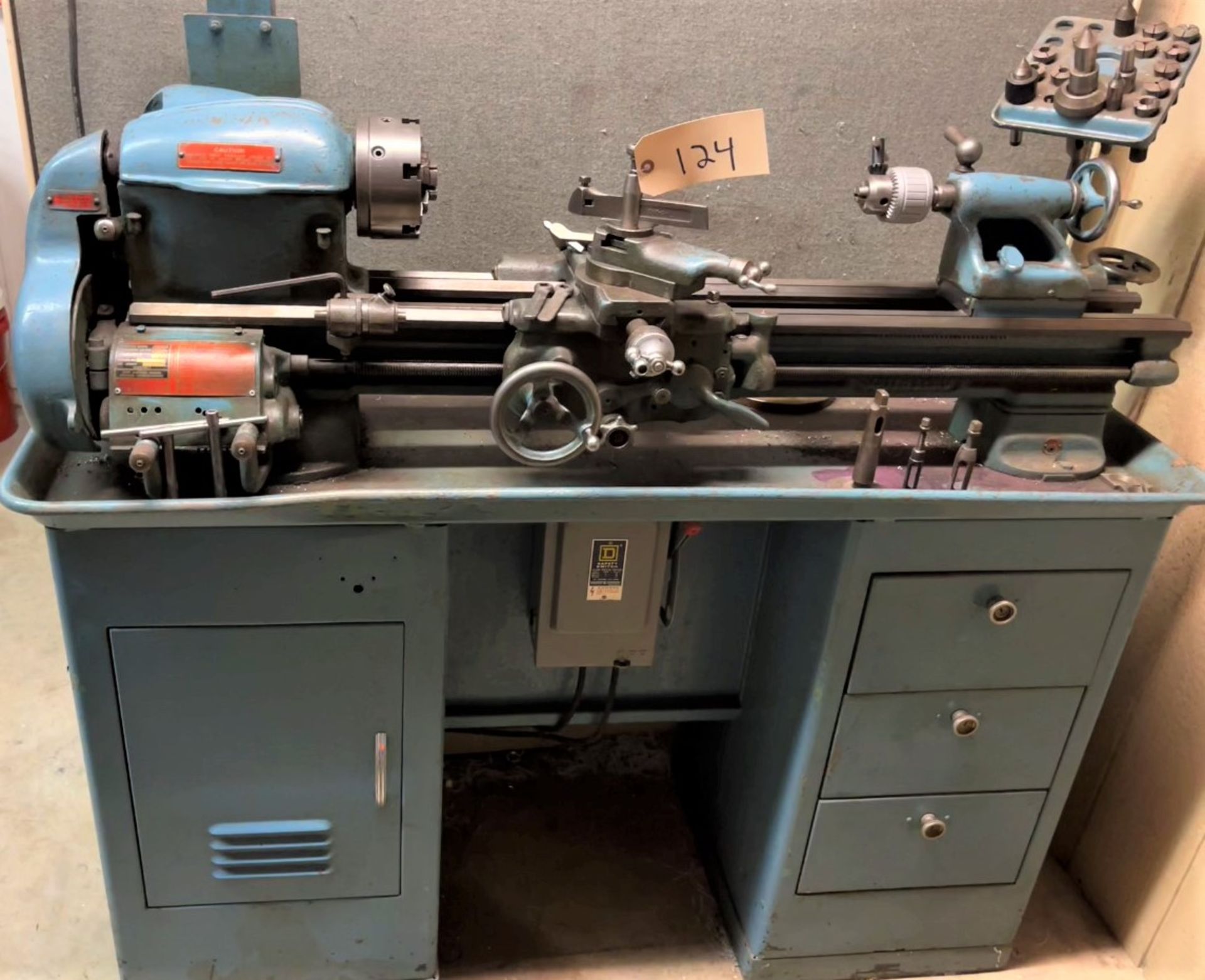 South Bend Mod.A 9"x24" Cabinet Base Lathe - S/N 8202 KKK7, 36" Overall Bed Length, Threading, 3AT