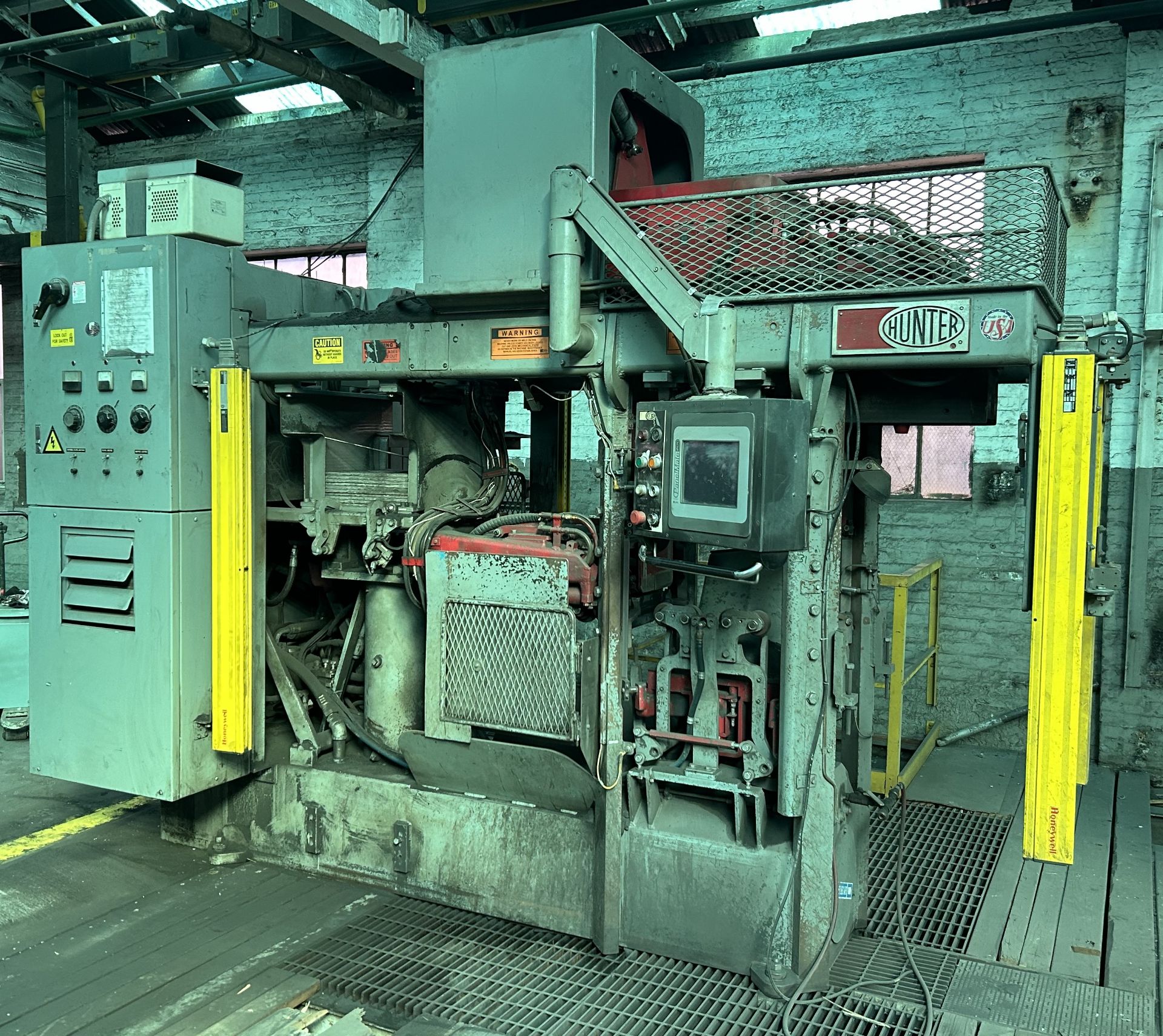 Hunter Mod. HMP-10H 14 x 19 OPP Automatic Molding Machine - S/N 2000MPH1189 (New 2000) - Image 4 of 9