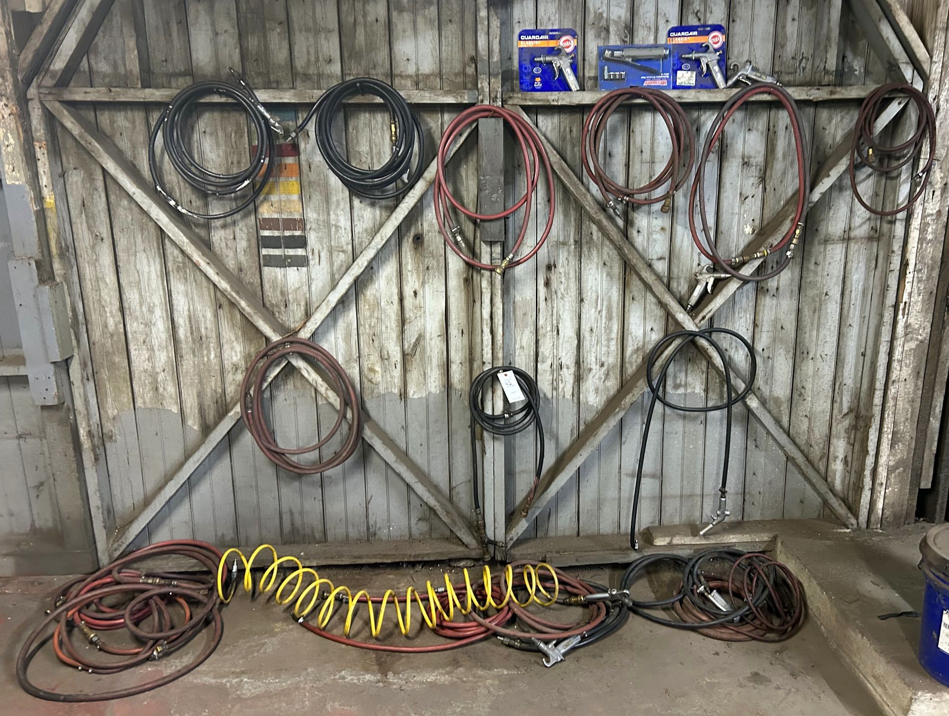 Lot Asst Air Hoses & (New) Nozzels