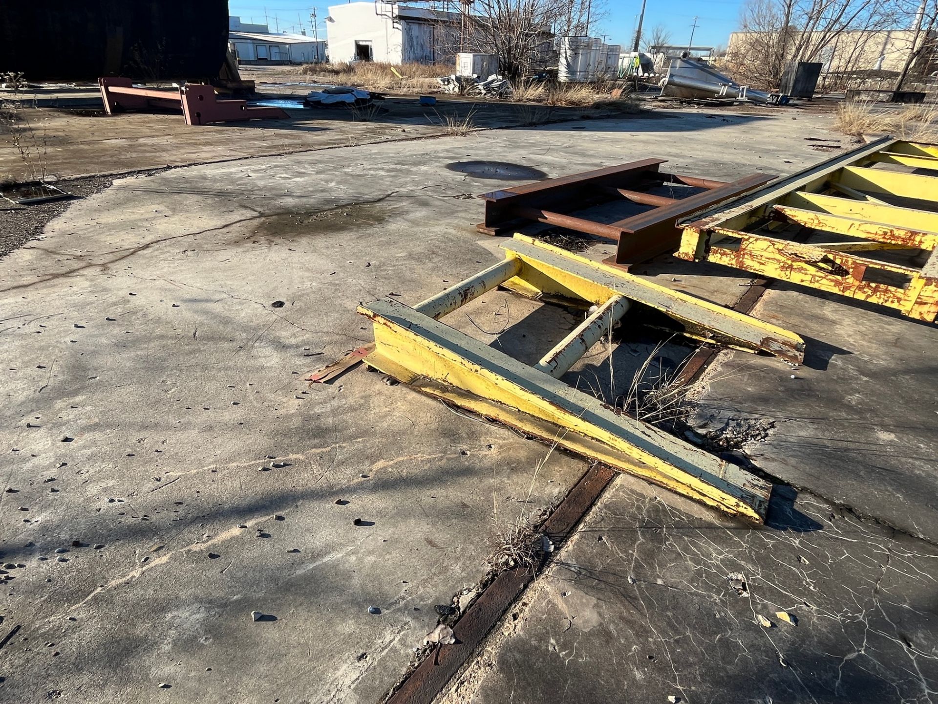 LOT ALL REMAINING METAL ON CEMENT PLATFORM INCLUDING RACKING, SCAFFOLDING, FRAMES, ENCLOSURES, - Image 16 of 29