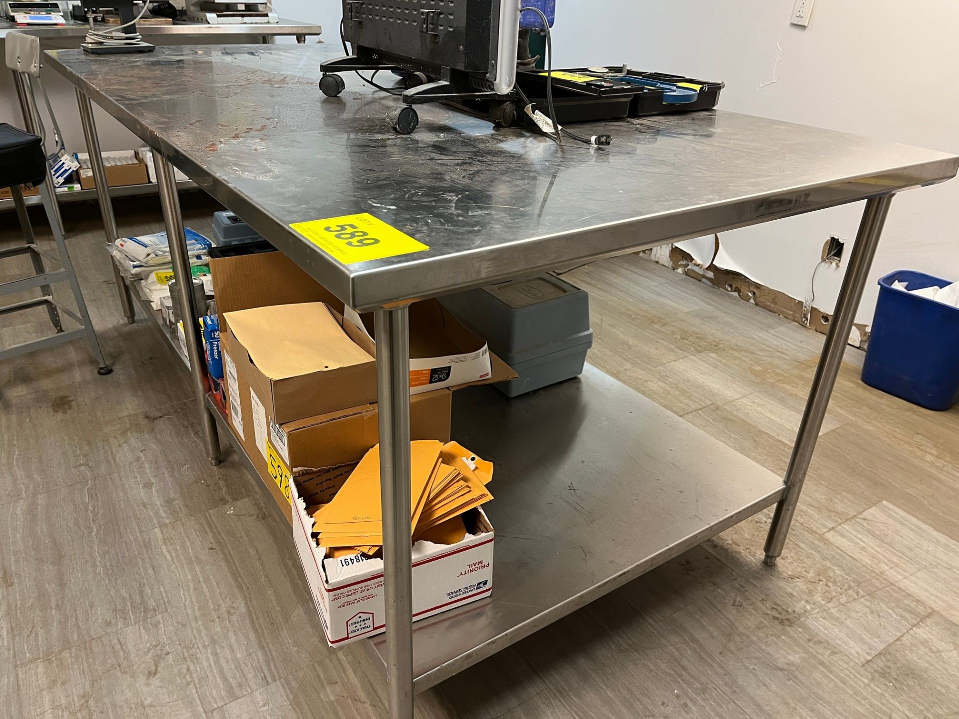 STAINLESS STEEL LAB BENCH, 2-LEVELS, APPROX. 4'D X 8'L X 40"H (NO CONTENTS) (PM BUILDING EAST LAB)