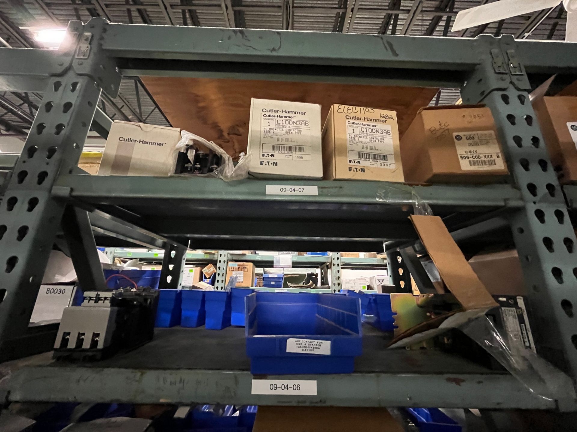 CONTENTS OF (2) SECTIONS OF 2-SIDED RACKING INCLUDING ALLEN BRADLEY POWER FLEX ELECTRONICS, EATON - Image 15 of 18