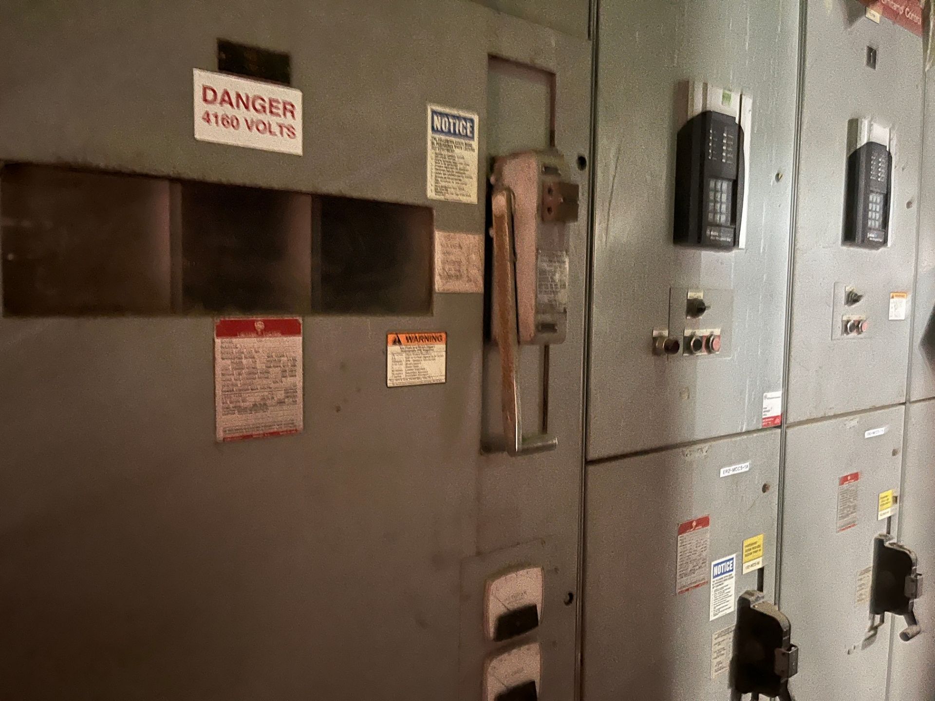 GE LIMIT AMP MCC, 4,160V, (13) BREAKER BOXES (ELECTRICAL MCC ROOM #1) - Image 4 of 4