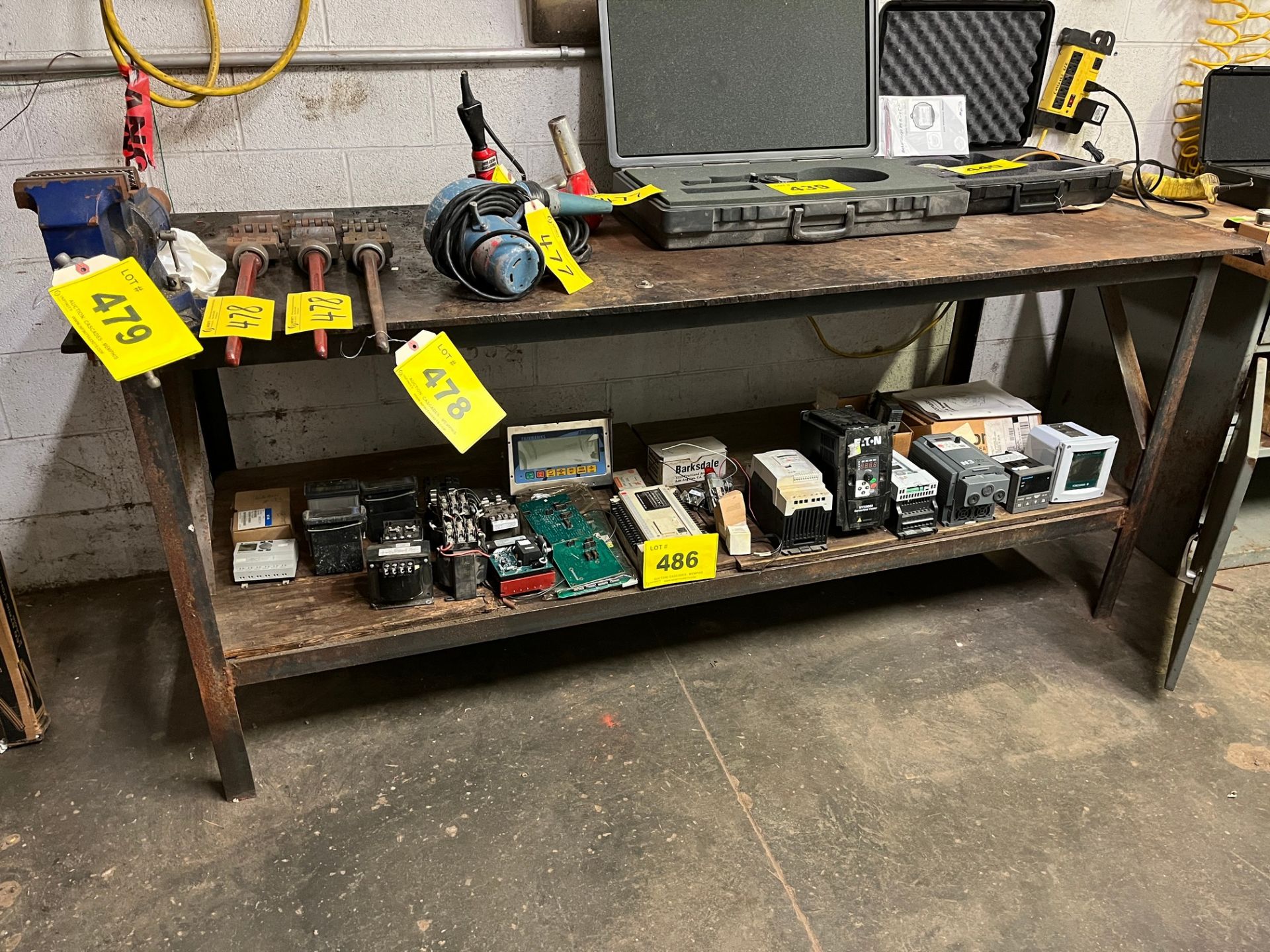 WELDING TABLE APPROX. 31"D X 7'L X 1/2" THICK PLATE TOP W/ 6" VISE (NO CONTENTS) (MAINTENANCE AREA