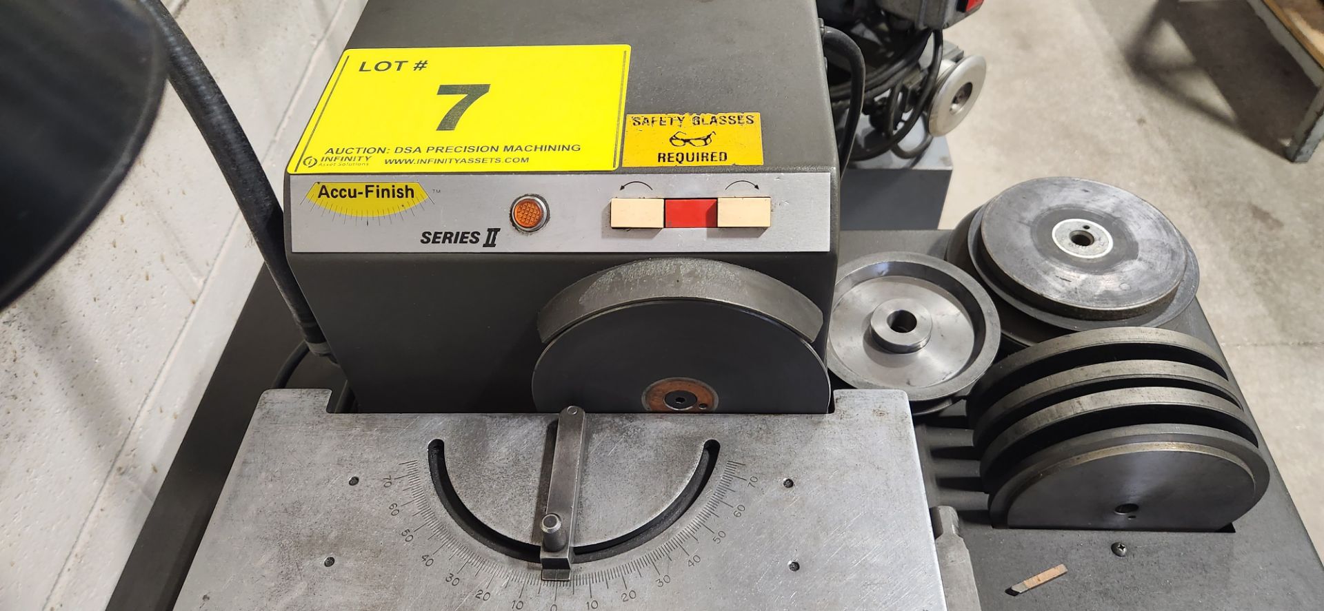 ACCU-FINISH SERIES II TOOL CUTTER GRINDER, S/N AB29611 (RIGGING FEE $50) - Image 3 of 6