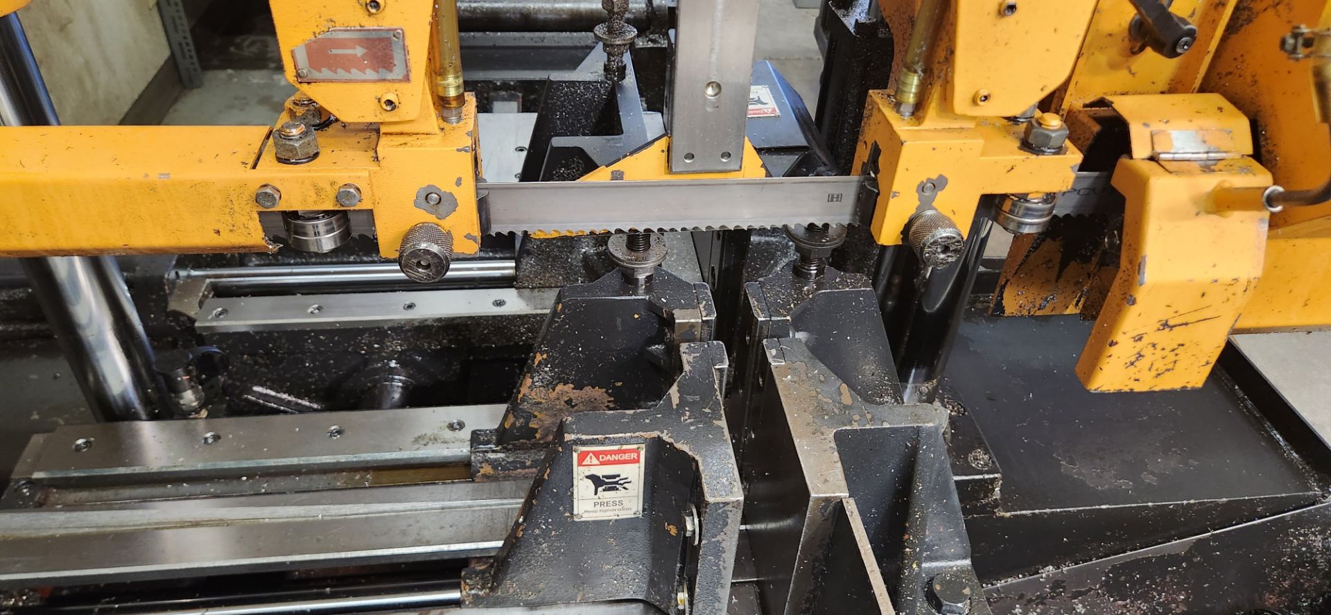 2007 EVERISING H-260HB HORIZONTAL AUTOMATIC BANDSAWS, S/N 10416 (NOTE: TRANSFORMER SOLD - Image 10 of 13