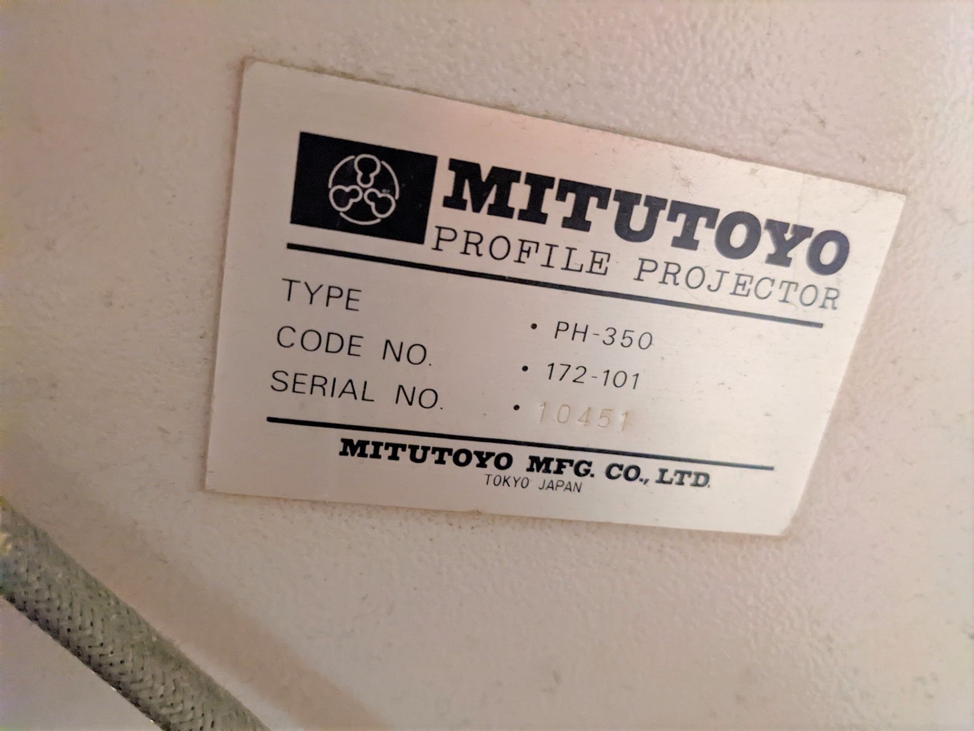 MITUTOYO PH-350 OPTICAL COMPARATOR, 2-AXIS DRO, S/N 10451 (RIGGING FEE $150) - Image 3 of 11