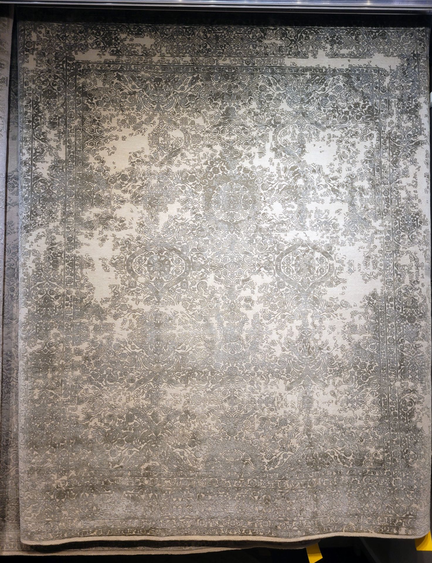 APPROX 8' x 10' - BEIGE/SILVER - WOOL/ART. SILK HAND KNOTTED IN INDIA - MSRP $10,658.00 (LOCATED