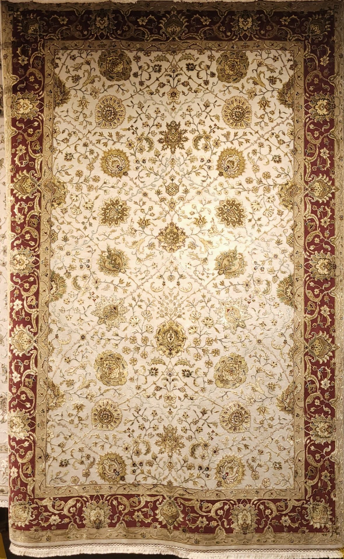 6'02" X 9'06" FINE WOOL AND SILK HAND KNOTTED IN INDIA - MSRP $14,495.00 (LOCATED IN GALLERY TWO)