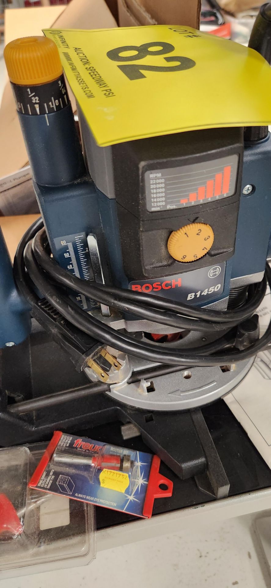 BOSCH B1450 DELUXE ROUTER W/ RA1051 ROUTER GUIDE AND FREUD ROUTER BITS - Image 2 of 3