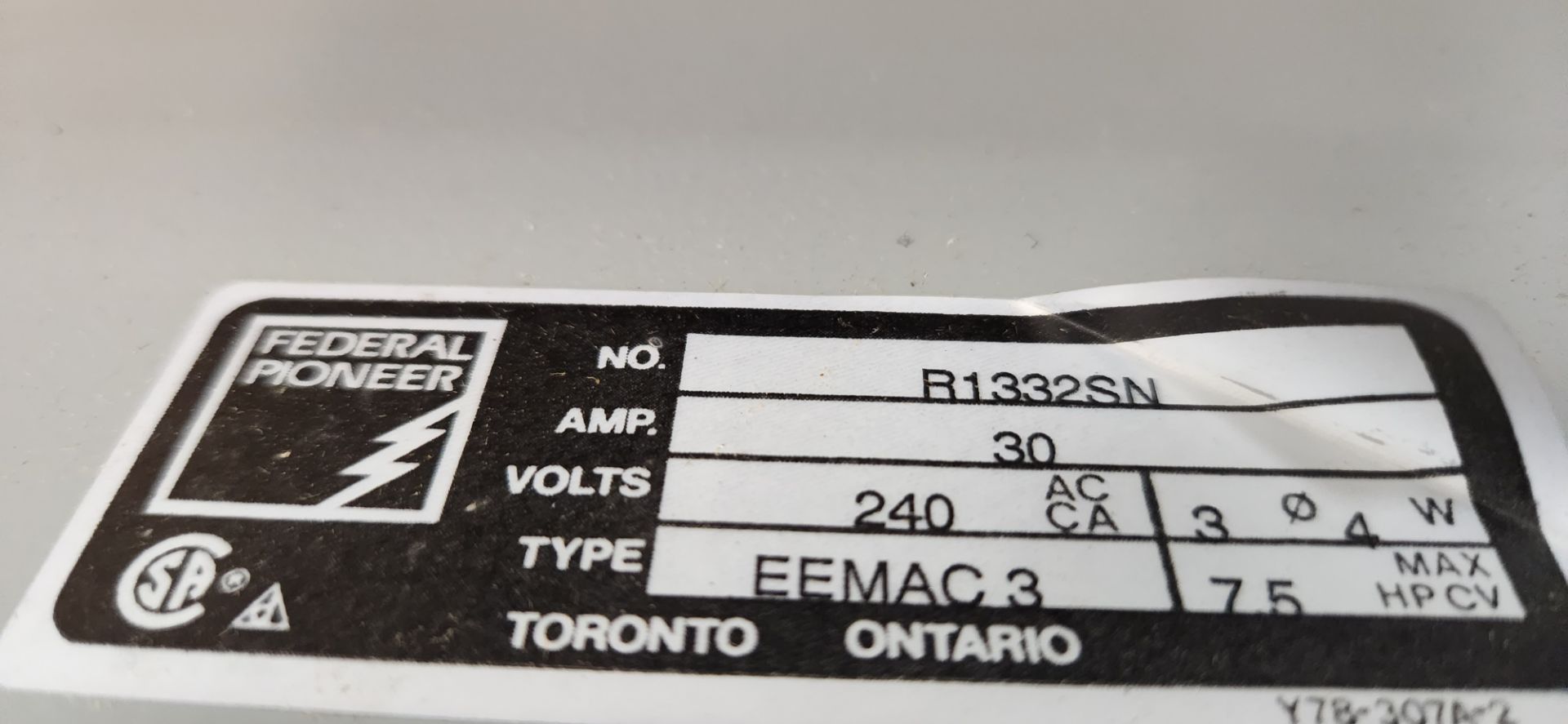 LOT OF SQUARE D CH321NRB HEAVY DUTY SAFETY SWITCH, FEDERAL PIONEER R1332SN SWITCHMATIC SAFETY - Image 4 of 5