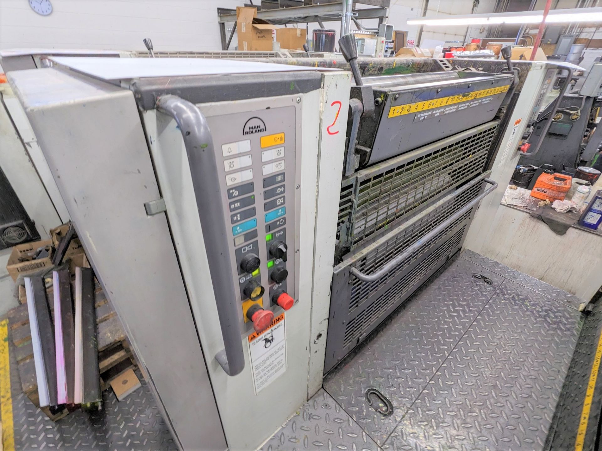 1995 MAN ROLAND 300 6-COLOUR OFFSET PRINTING PRESS, MODEL R306, S/N 25152B, TOTAL SHEET COUNT - Image 20 of 53