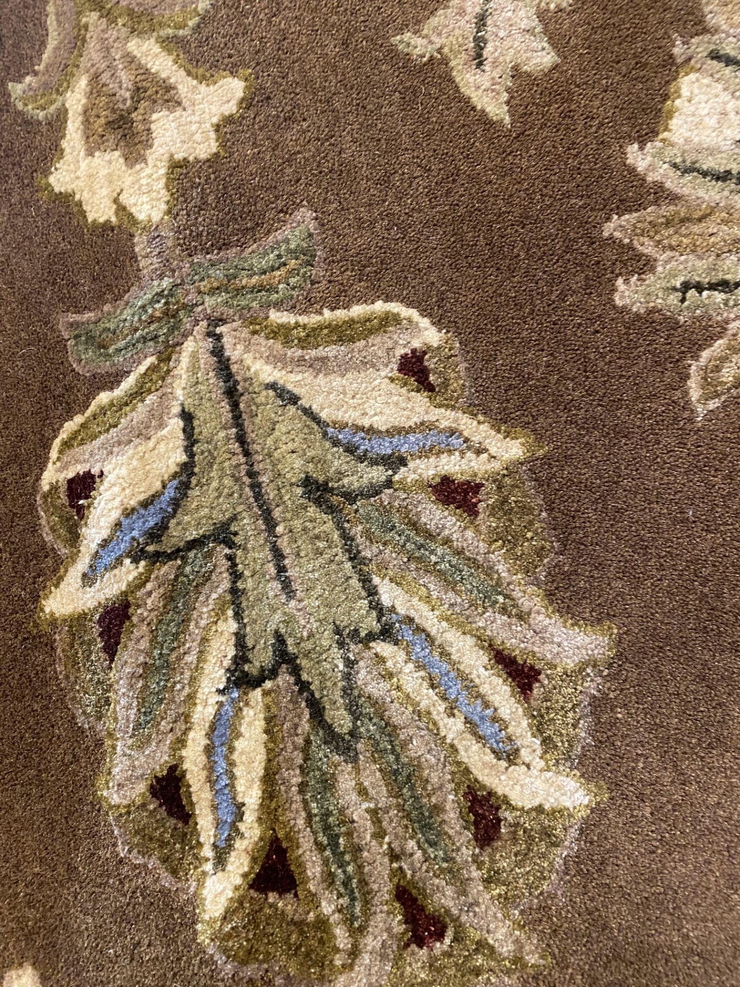 8' ROUND WOOL/A.SILK HAND MADE IN INDIA, MSRP $1,995, INVENTORY CODE PROVENCE IAD8308 BN/BG - Image 3 of 6