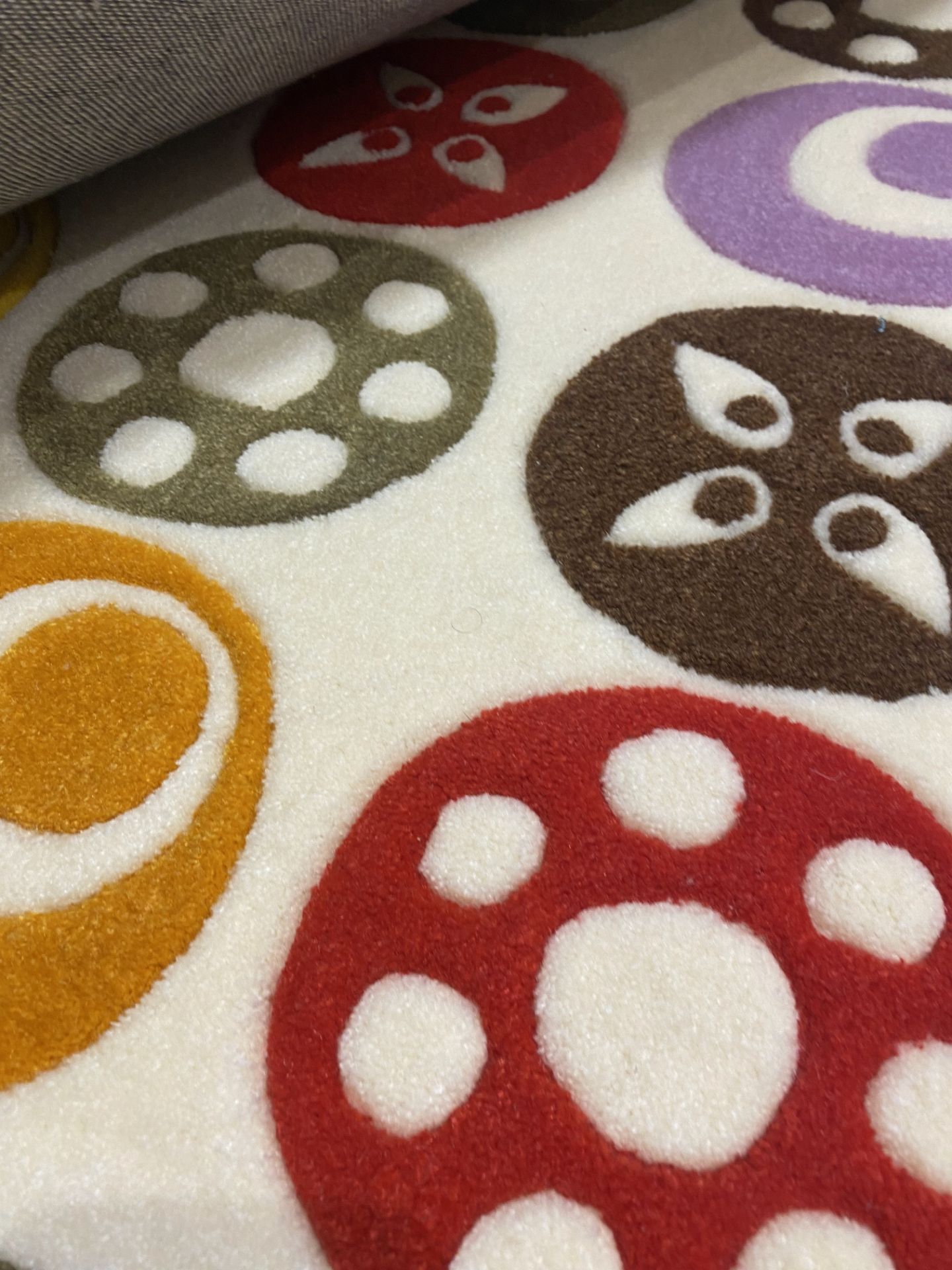 LOT- RUGS, ASSORTED SIZES, STYLES AND MATERIALS - Image 3 of 4