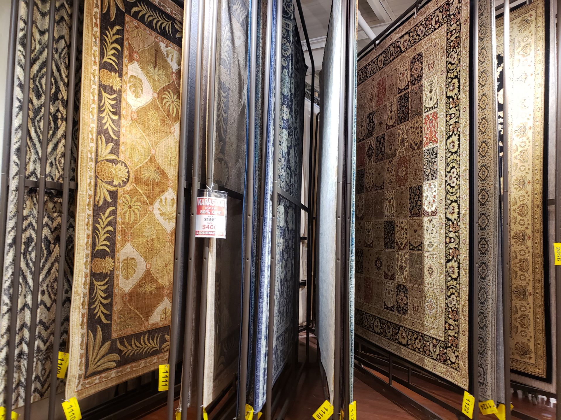 152" X 96" (15) SECTION CARPET DISPLAY RACK (SUBJECT TO LATE REMOVAL, PICKUP ON MARCH 25TH) - Image 2 of 2
