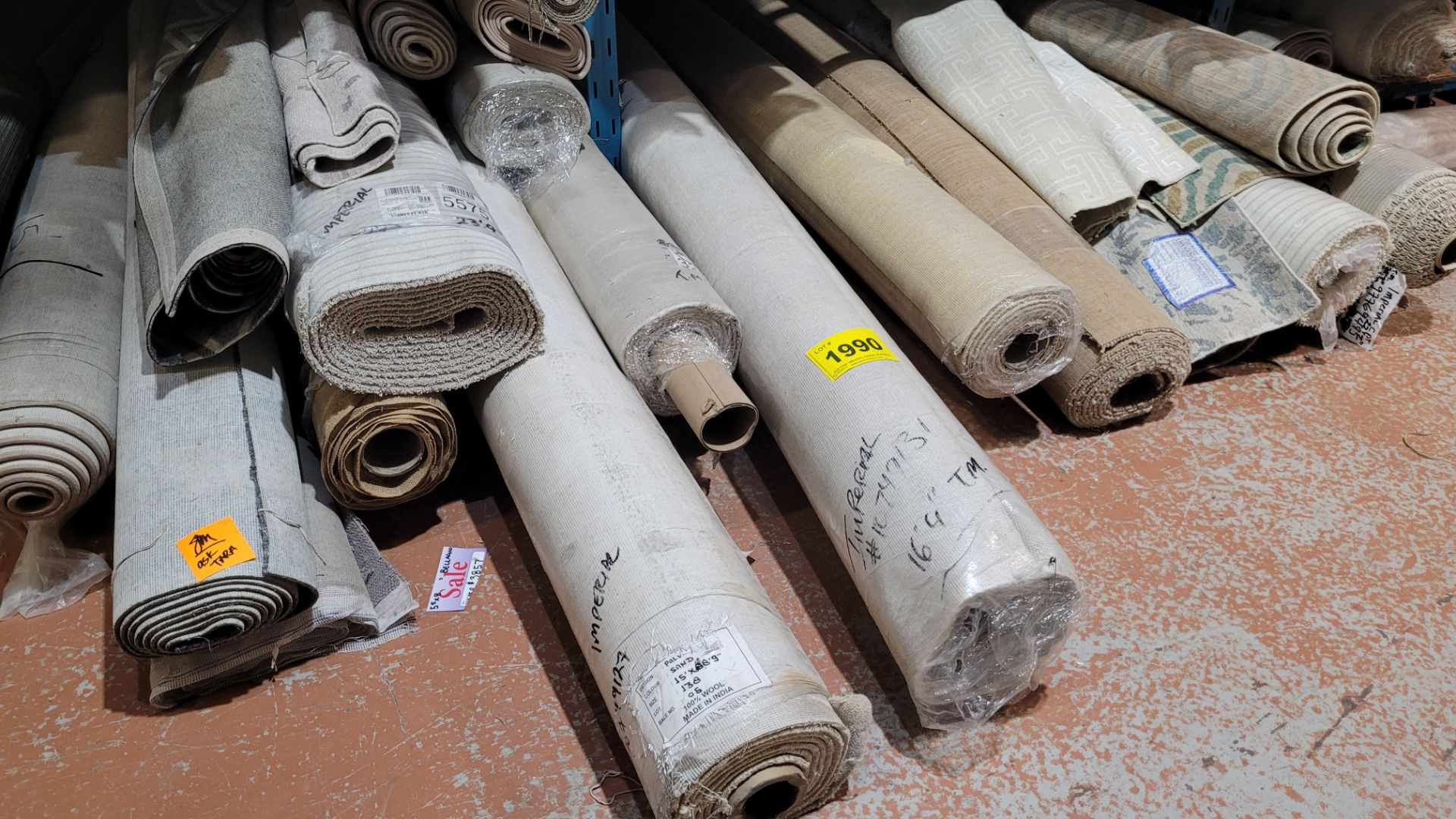 LOT - ASSORTED BROADLOOM ROLLS, RENANTS, DAMAGED RUGS