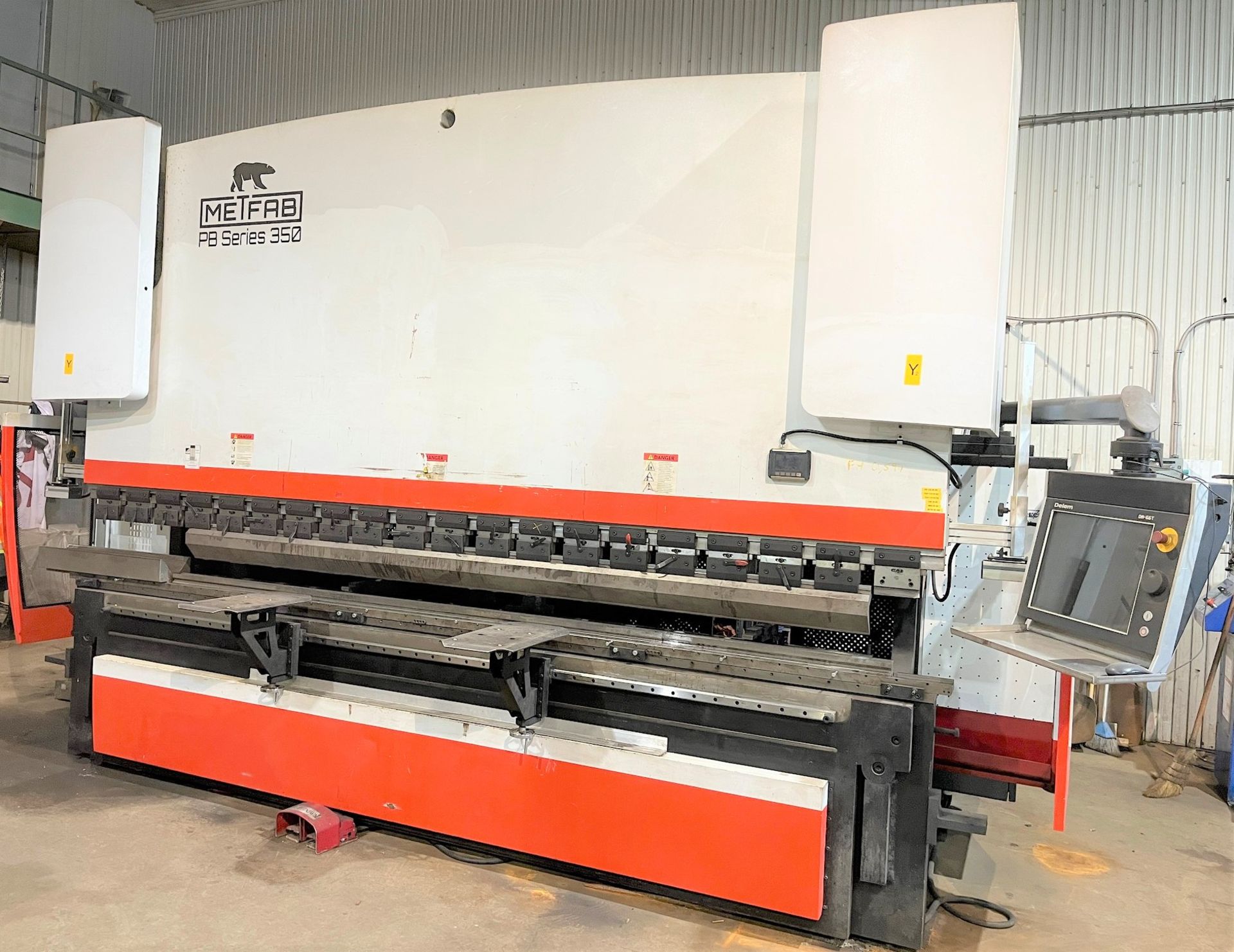 2017 METFAB PB350 CNC HYDRAULIC PRESS BRAKE WITH 350 TON X 13FT CAPACITY, DELEM DA-66T CNC